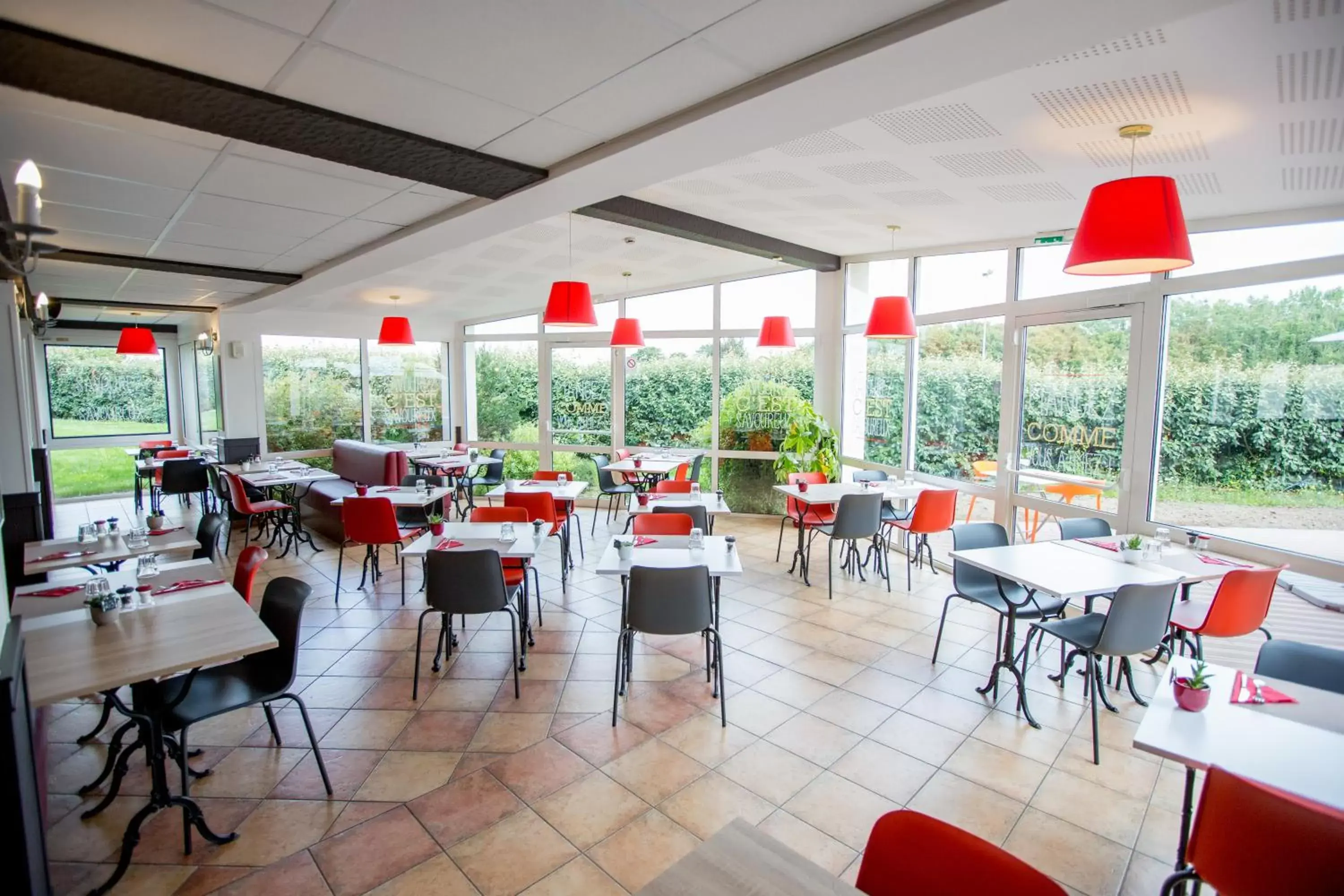 Restaurant/places to eat in ibis budget Cherbourg - La Glacerie Restaurant/places to eat in ibis budget Cherbourg - La Glacerie
