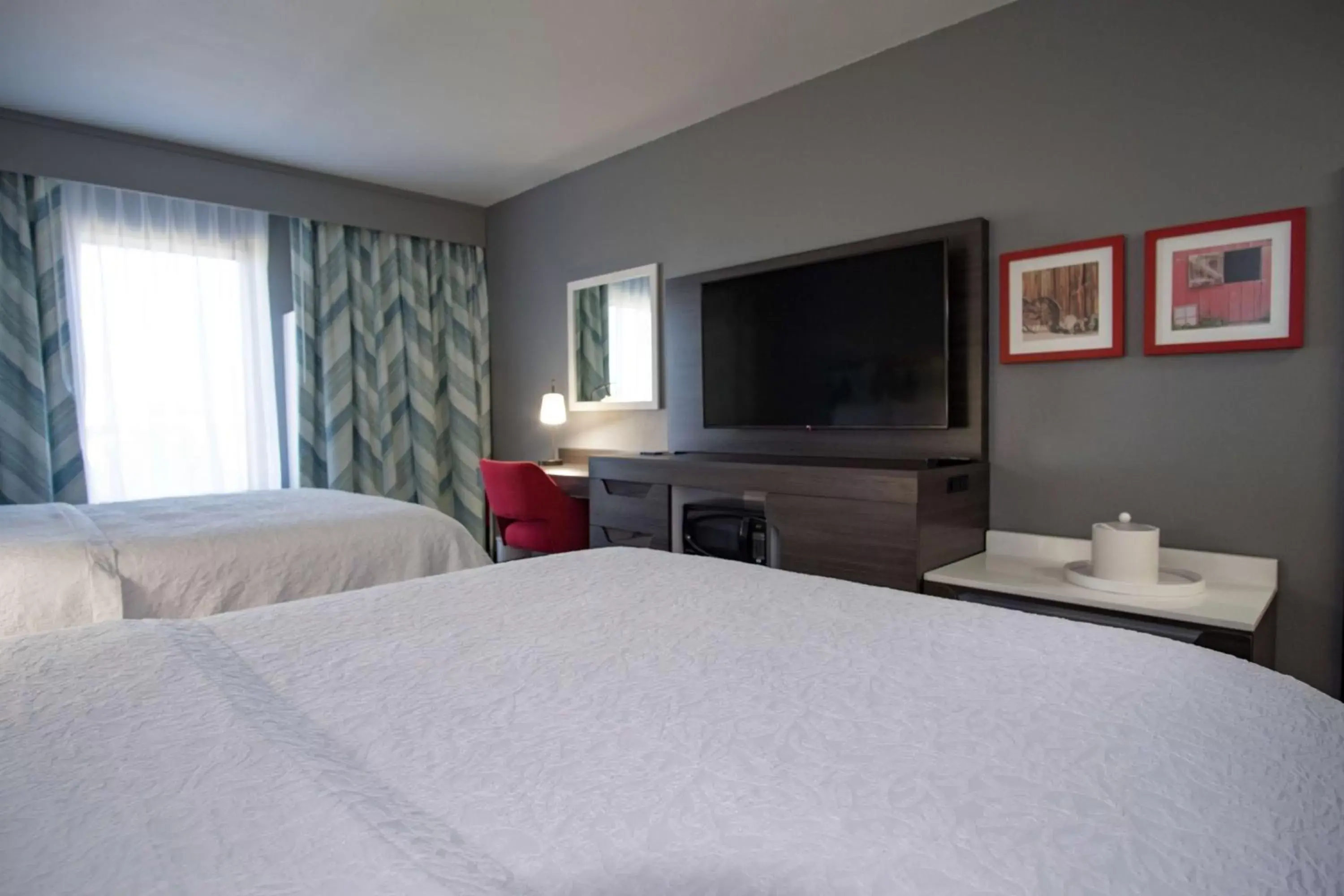 Bedroom, Bed in Hampton Inn Oklahoma City/Yukon Bedroom, Bed in Hampton Inn Oklahoma City/Yukon