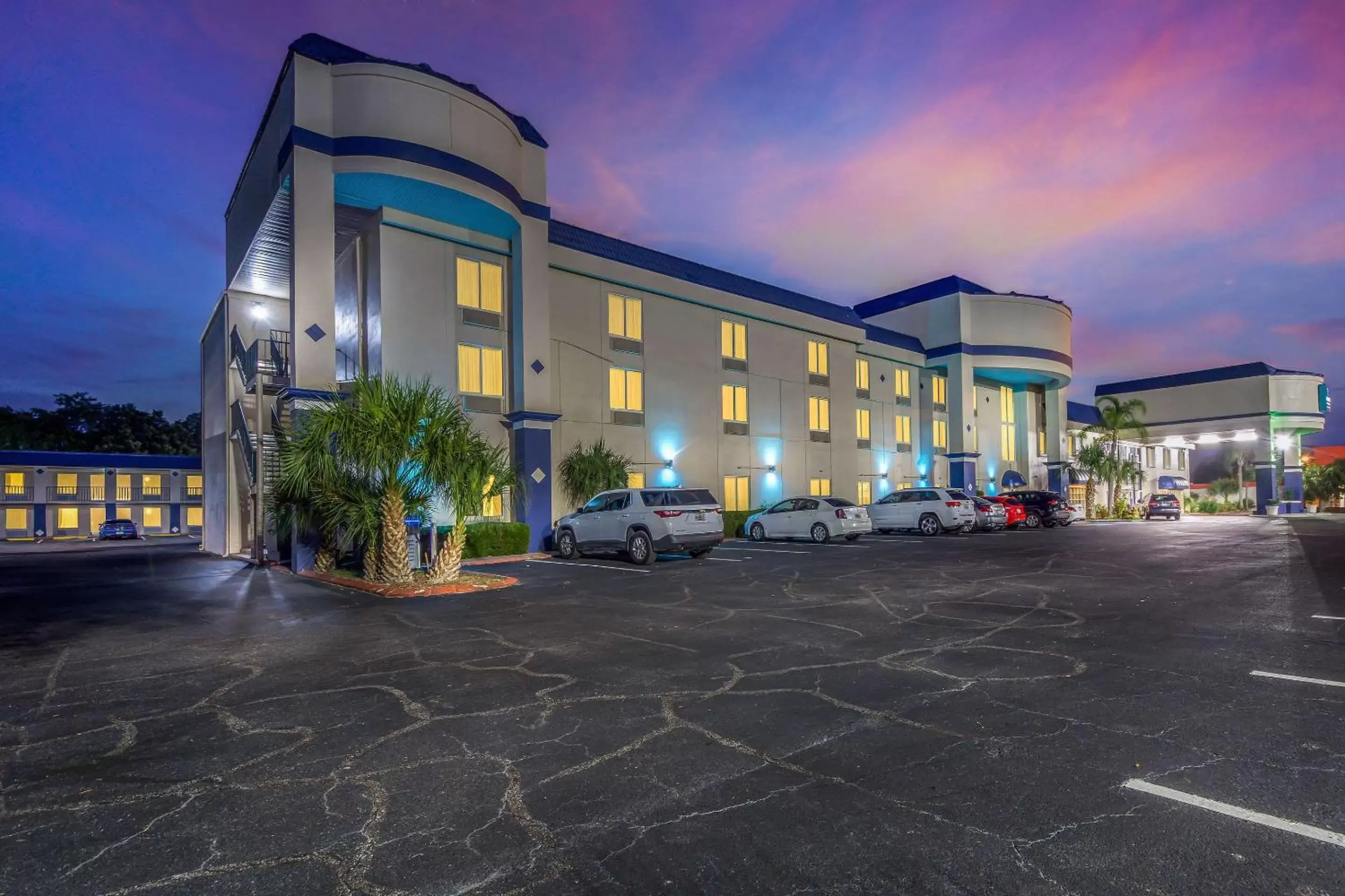 Property Building in Clarion Inn & Suites Central Clearwater Beach