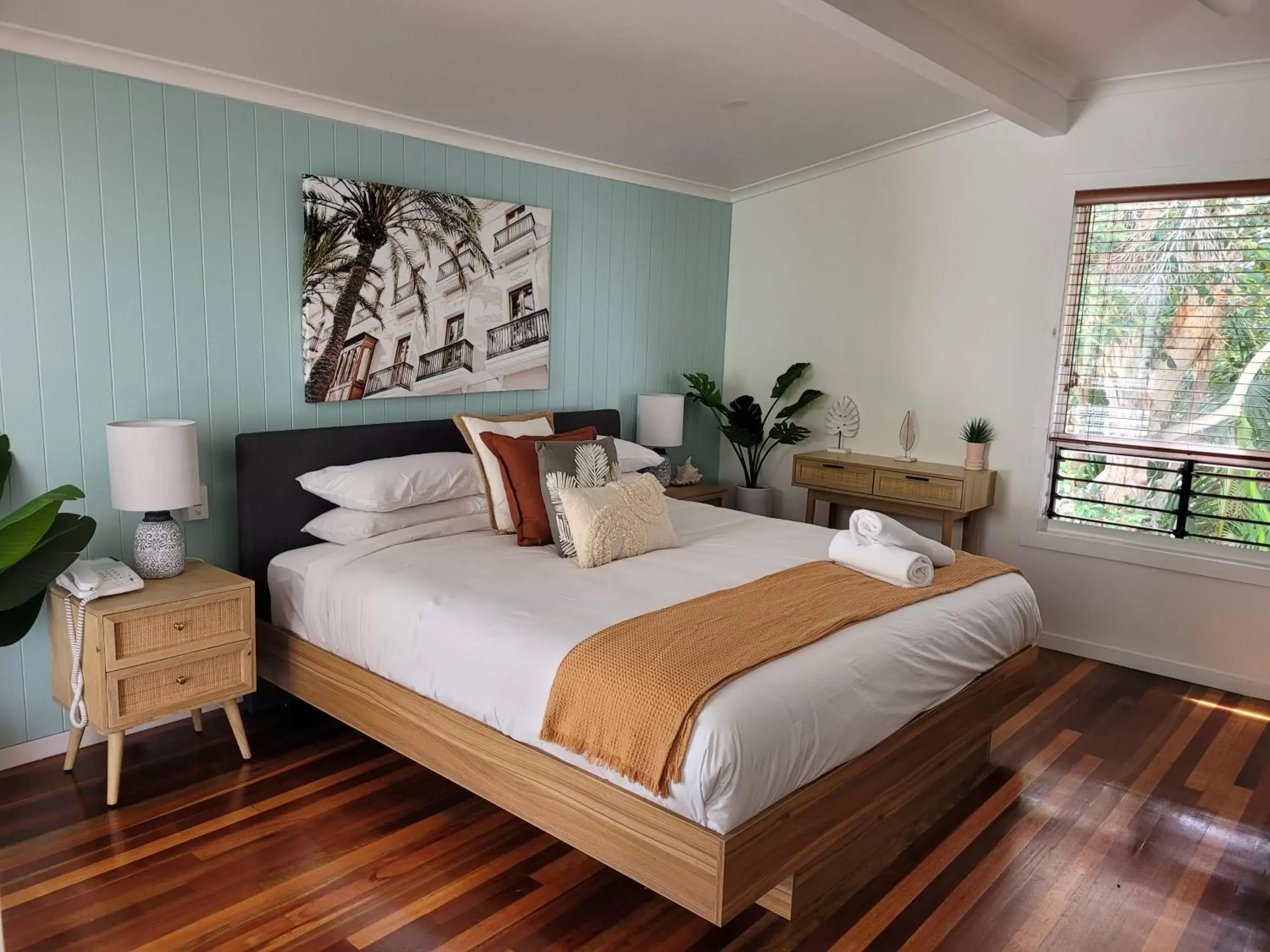 Property building, Bed in South Pacific Resort & Spa Noosa Property building, Bed in South Pacific Resort & Spa Noosa