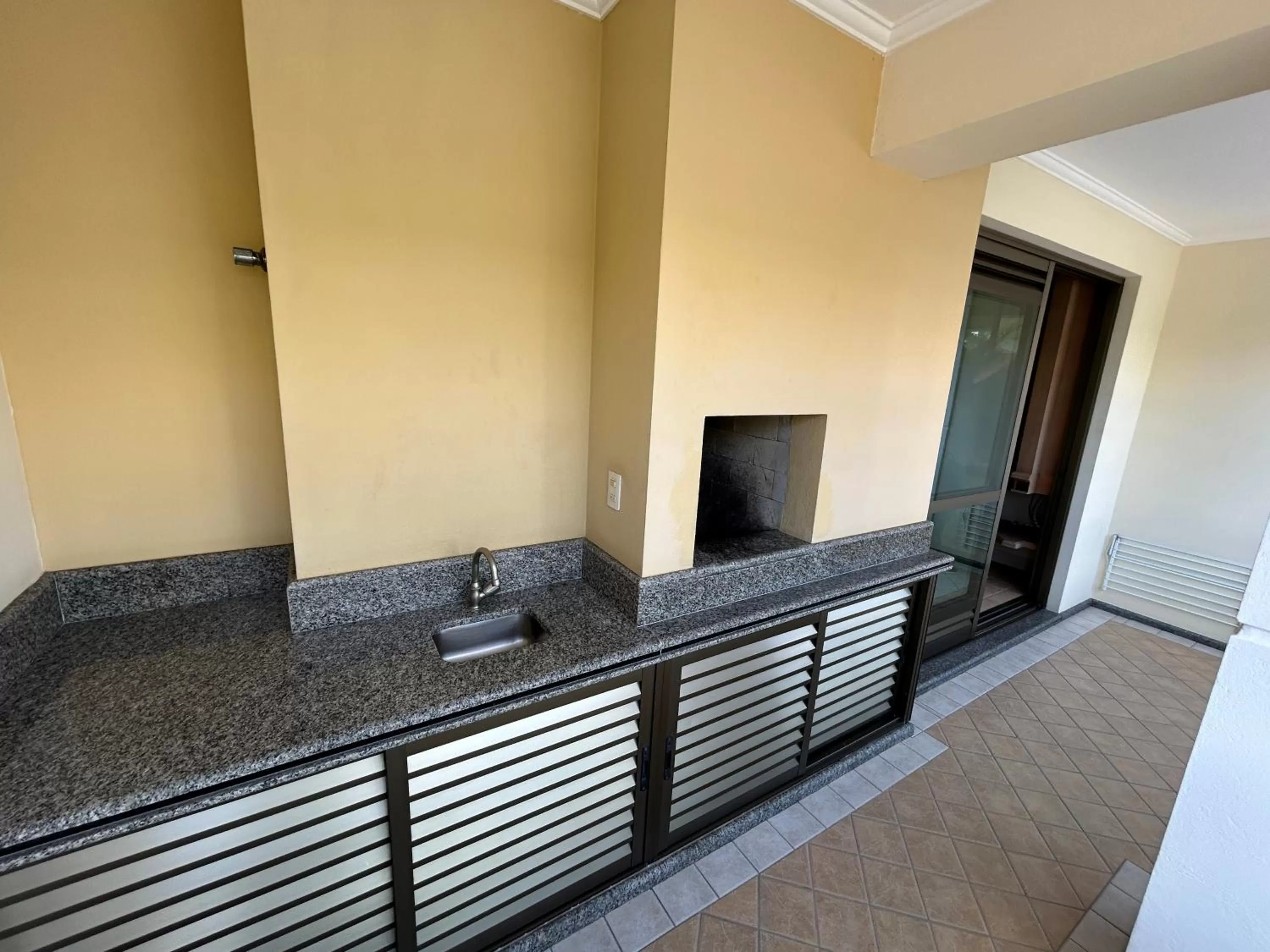 BBQ facilities in Golfinhos Apart Hotel