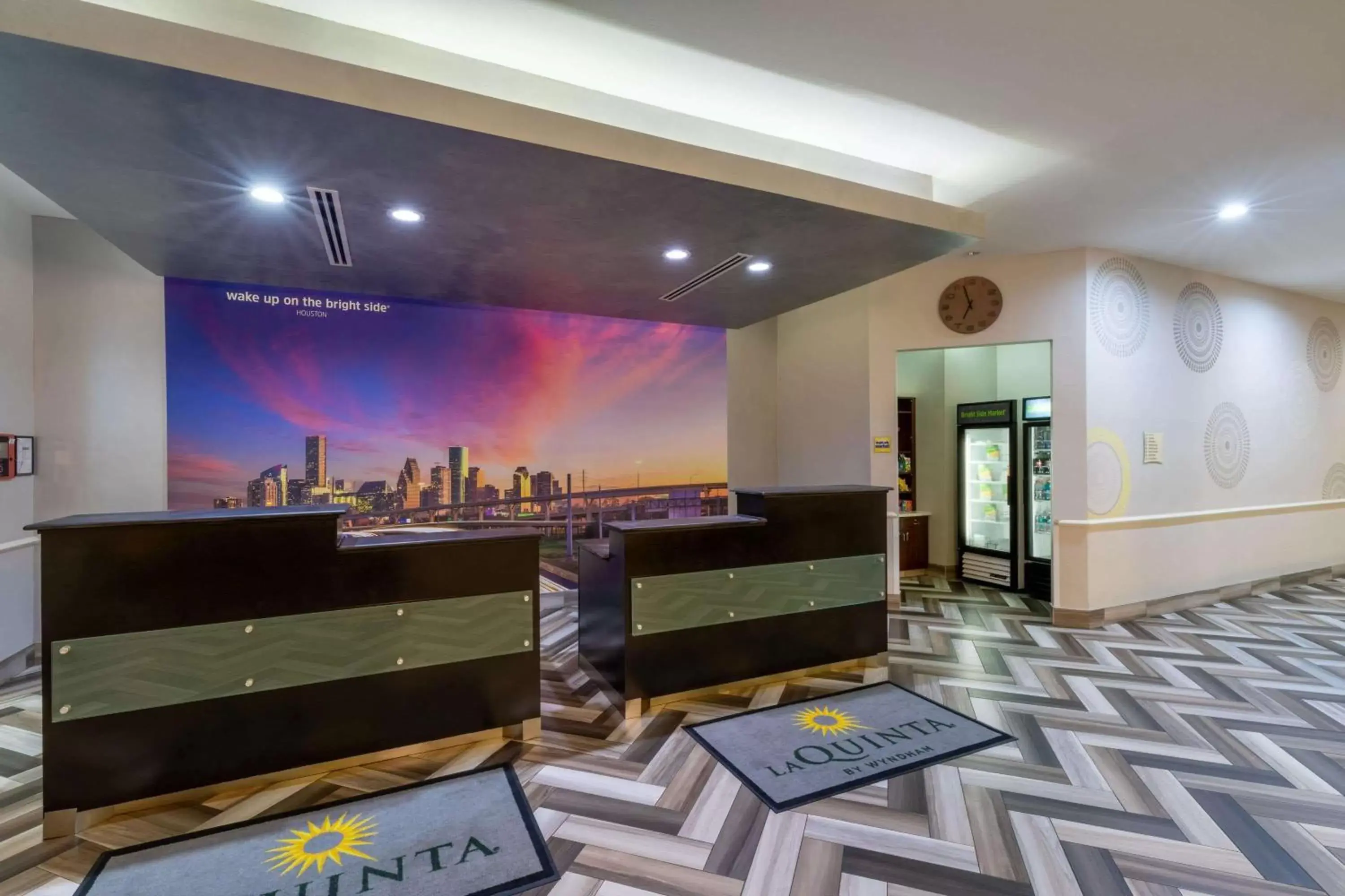 Lobby or reception in La Quinta by Wyndham Houston NW Beltway8/WestRD