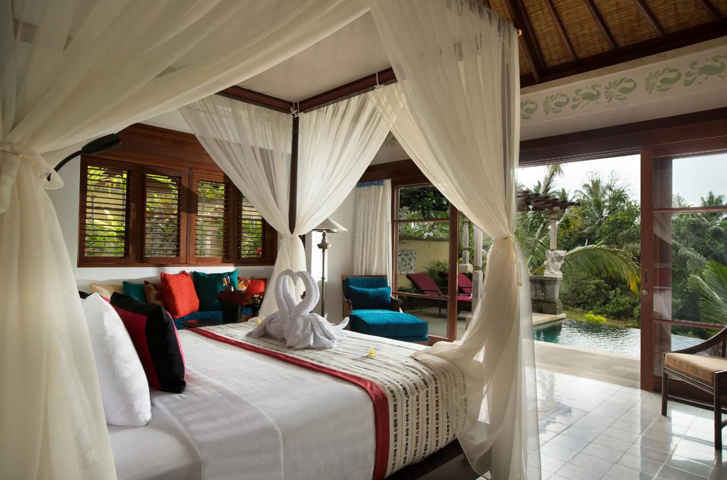 Bed in Dwaraka The Royal Villas