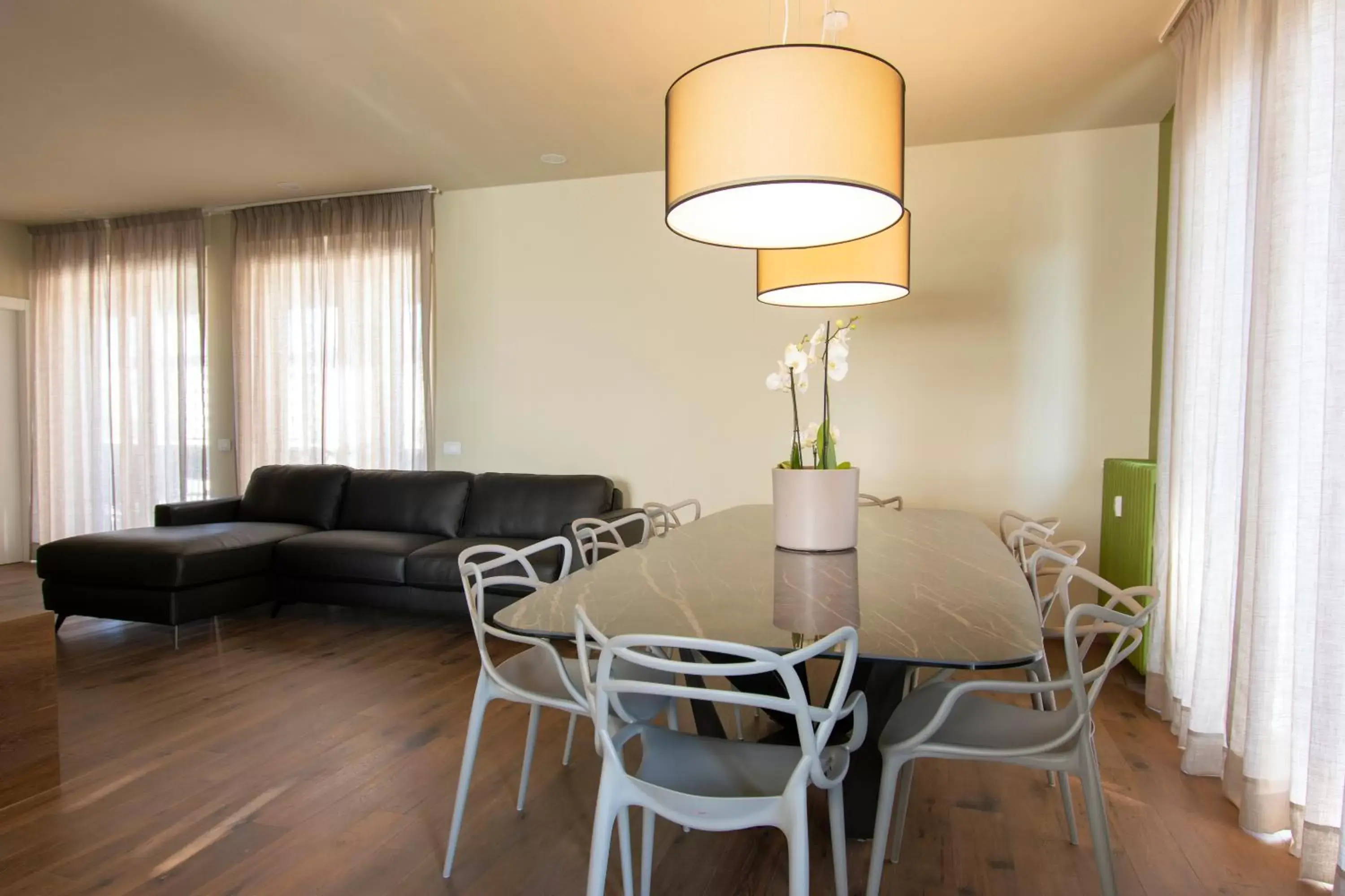 Living room, Seating Area in AlbaResidence Vico01