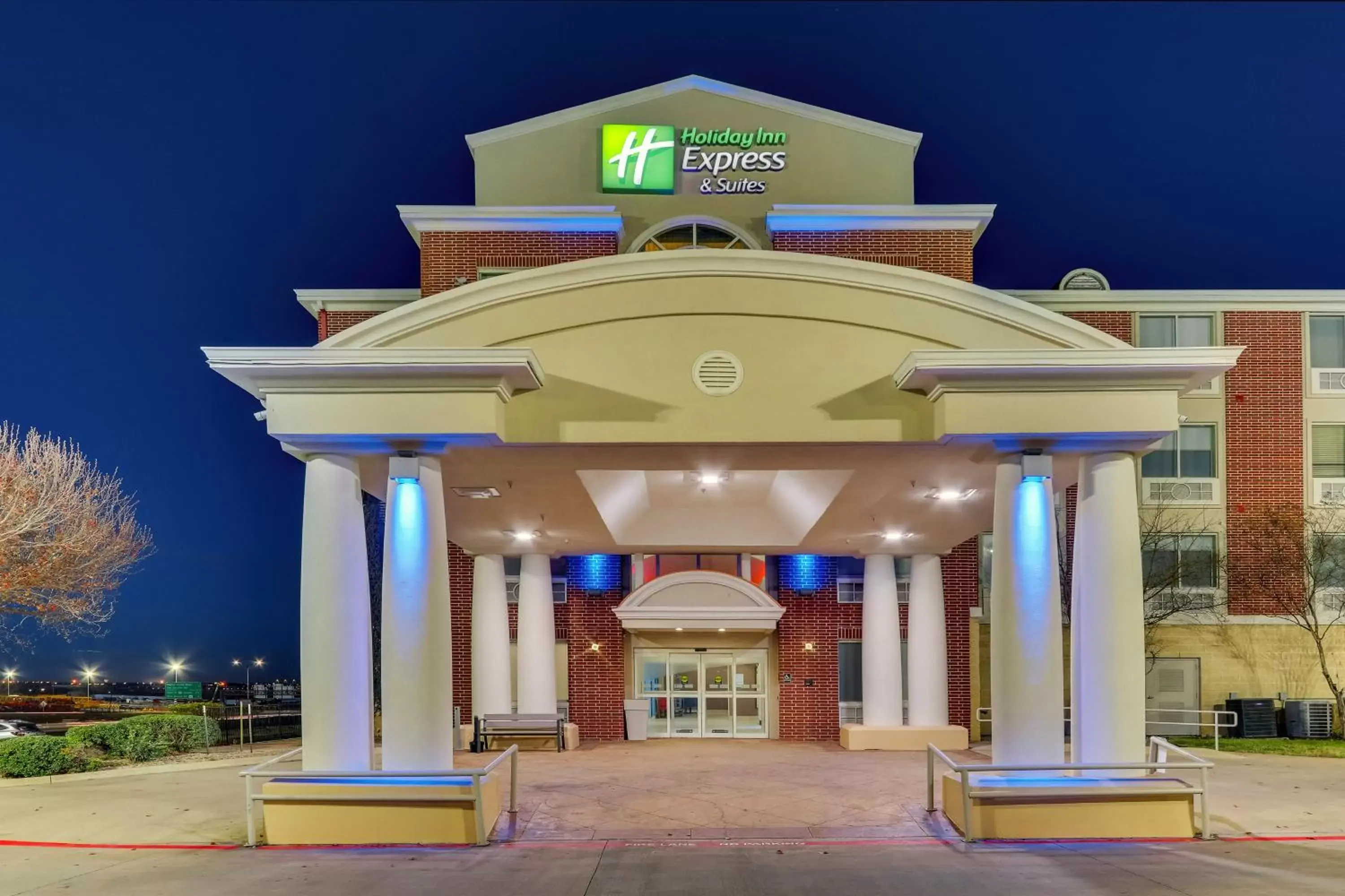 Property building in Holiday Inn Express Lake Worth NW Loop 820, an IHG Hotel