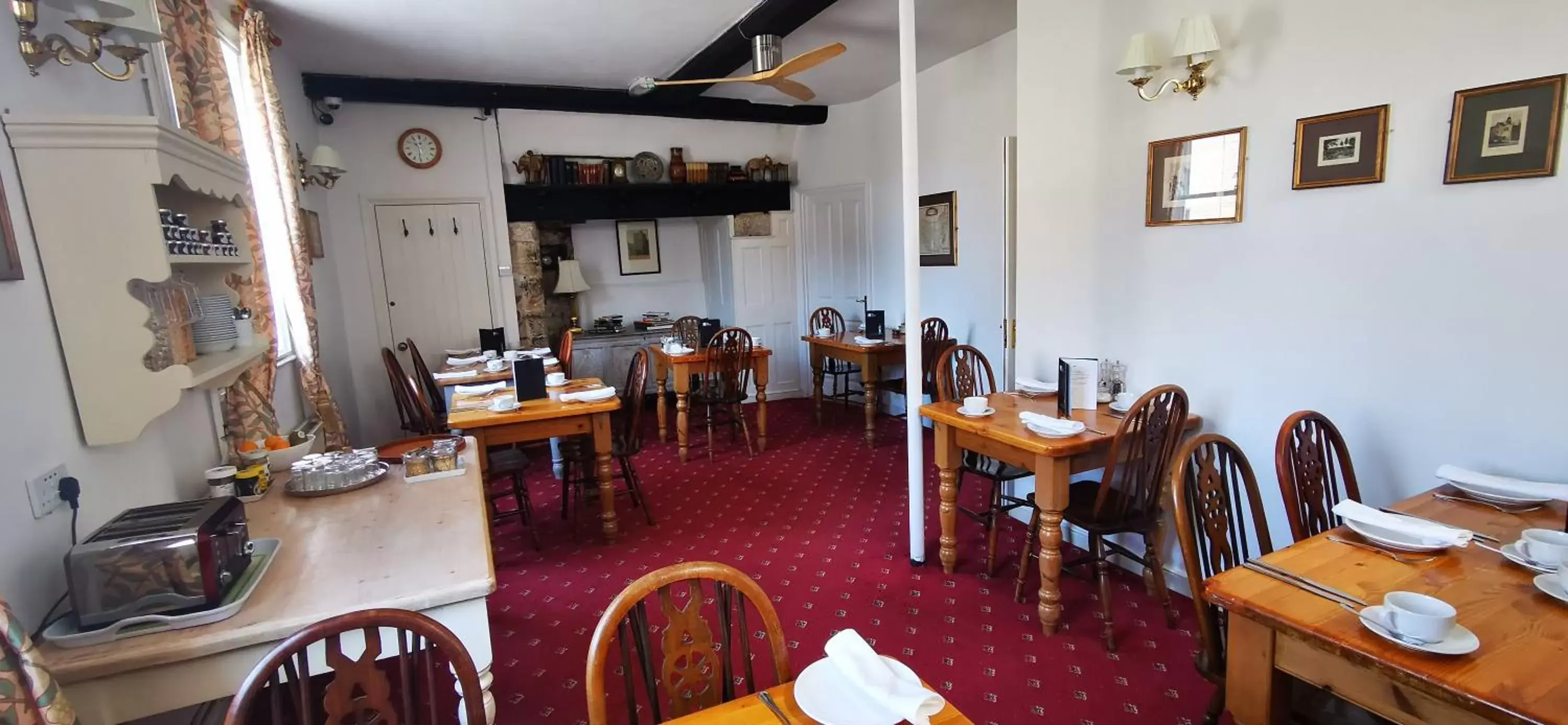 Breakfast, Restaurant/Places to Eat in The Abbey Hotel & Apartments