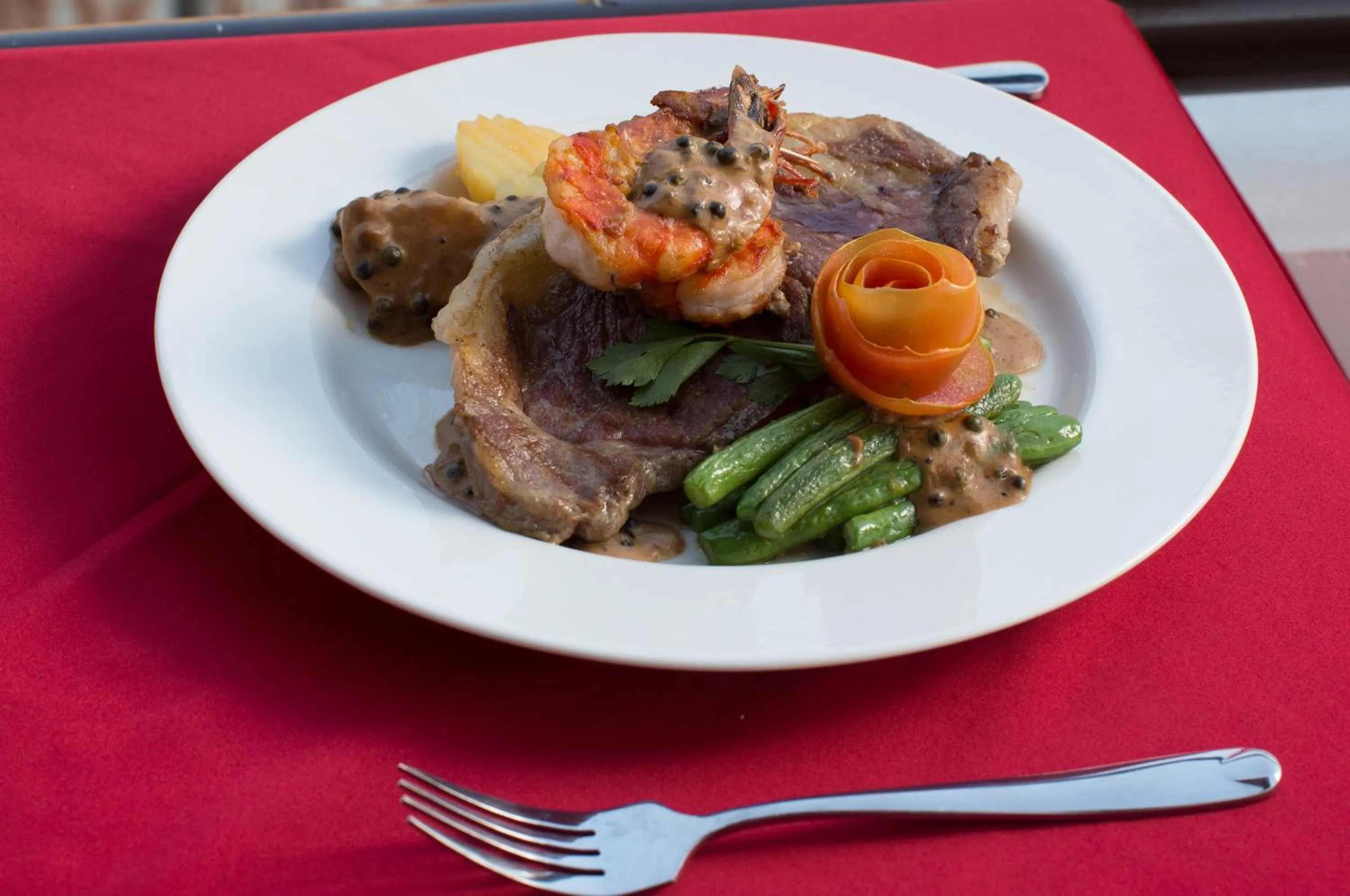 Food in Queenwood Hotel