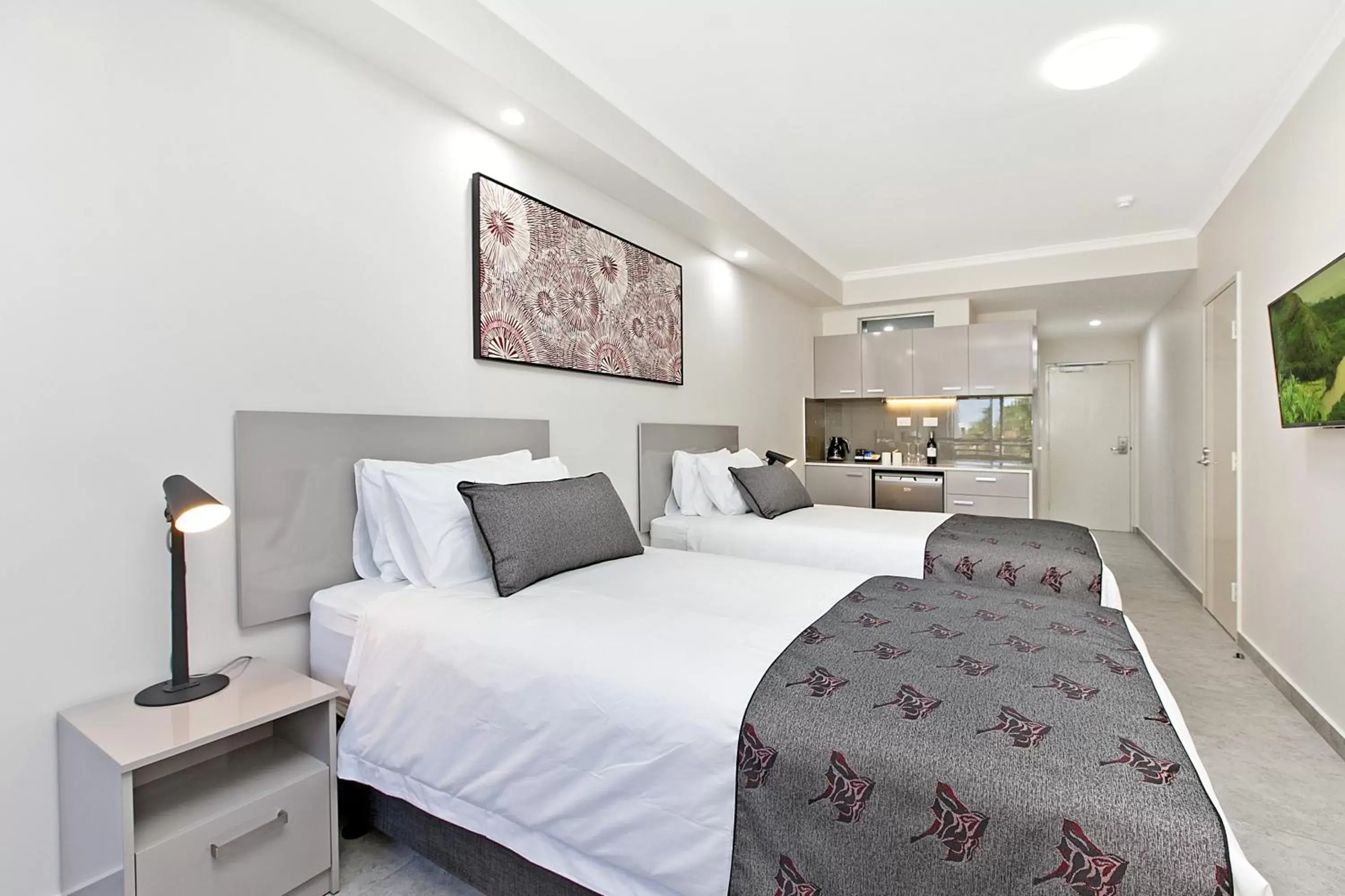 Photo of the whole room, Bed in Argus Hotel Darwin