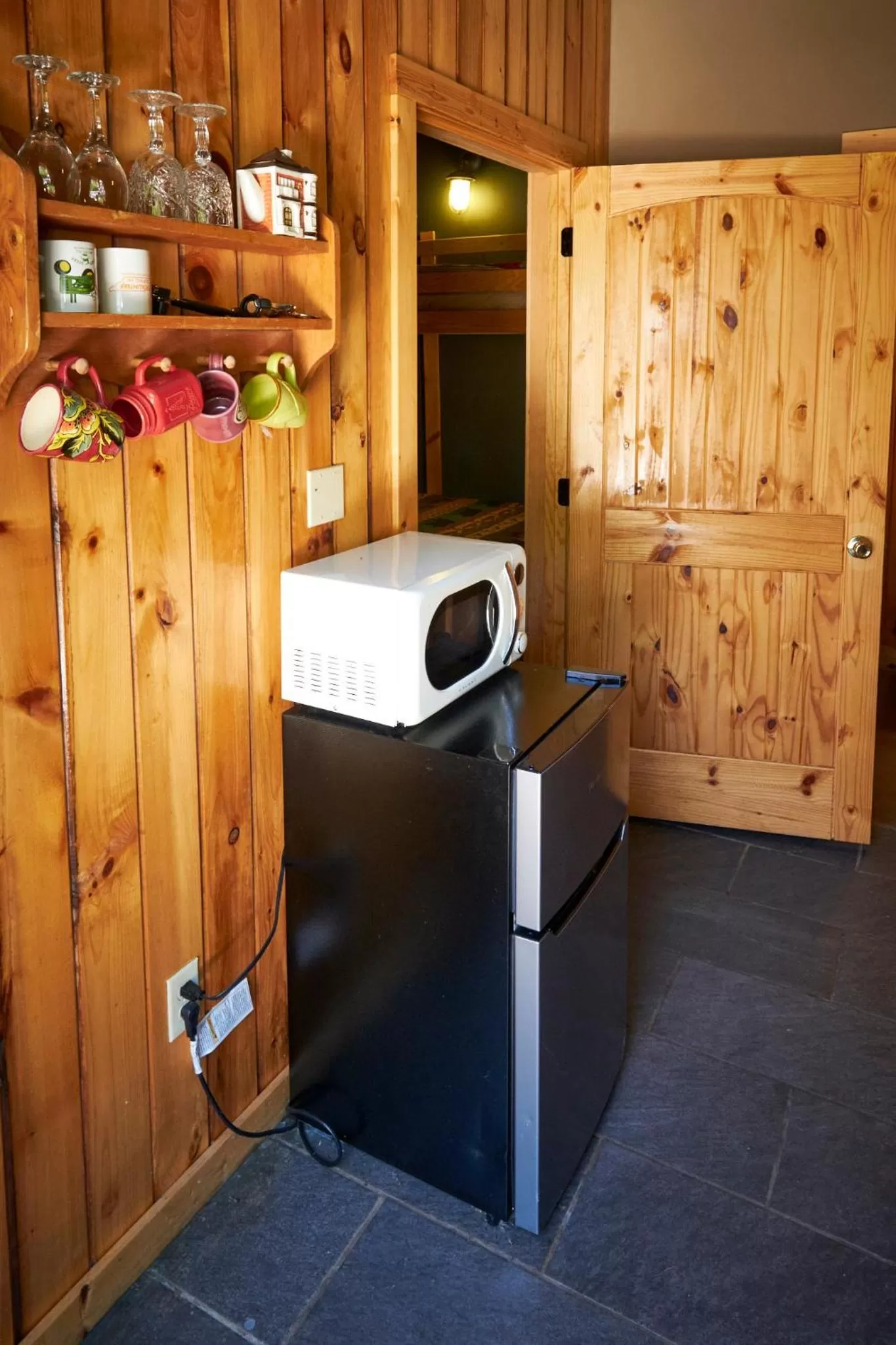 Kitchen/Kitchenette in Creekwalk Inn Bed and Breakfast with Cabins