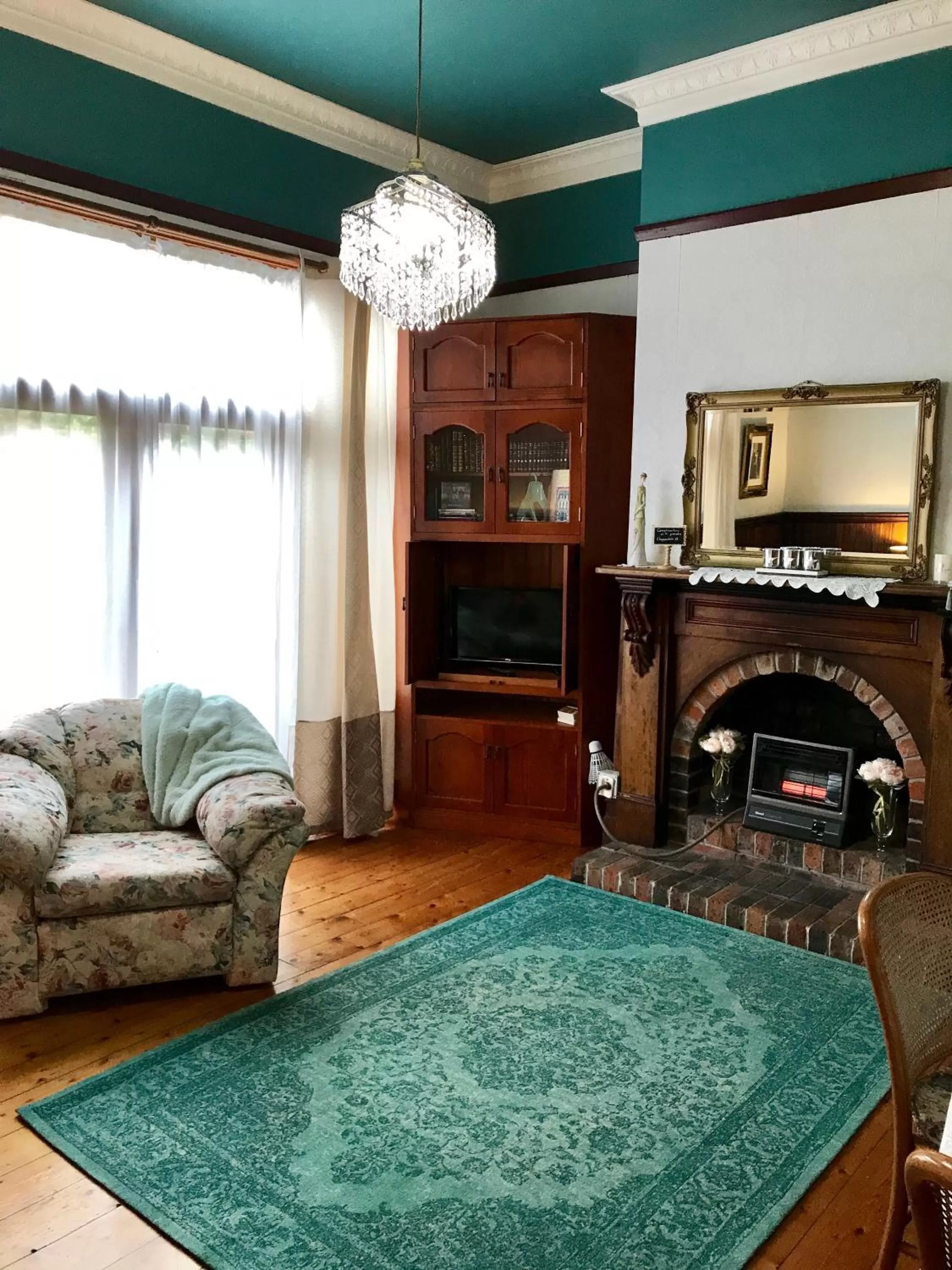 Coffee/tea facilities, Seating Area in Stony Rise Cottage B&B
