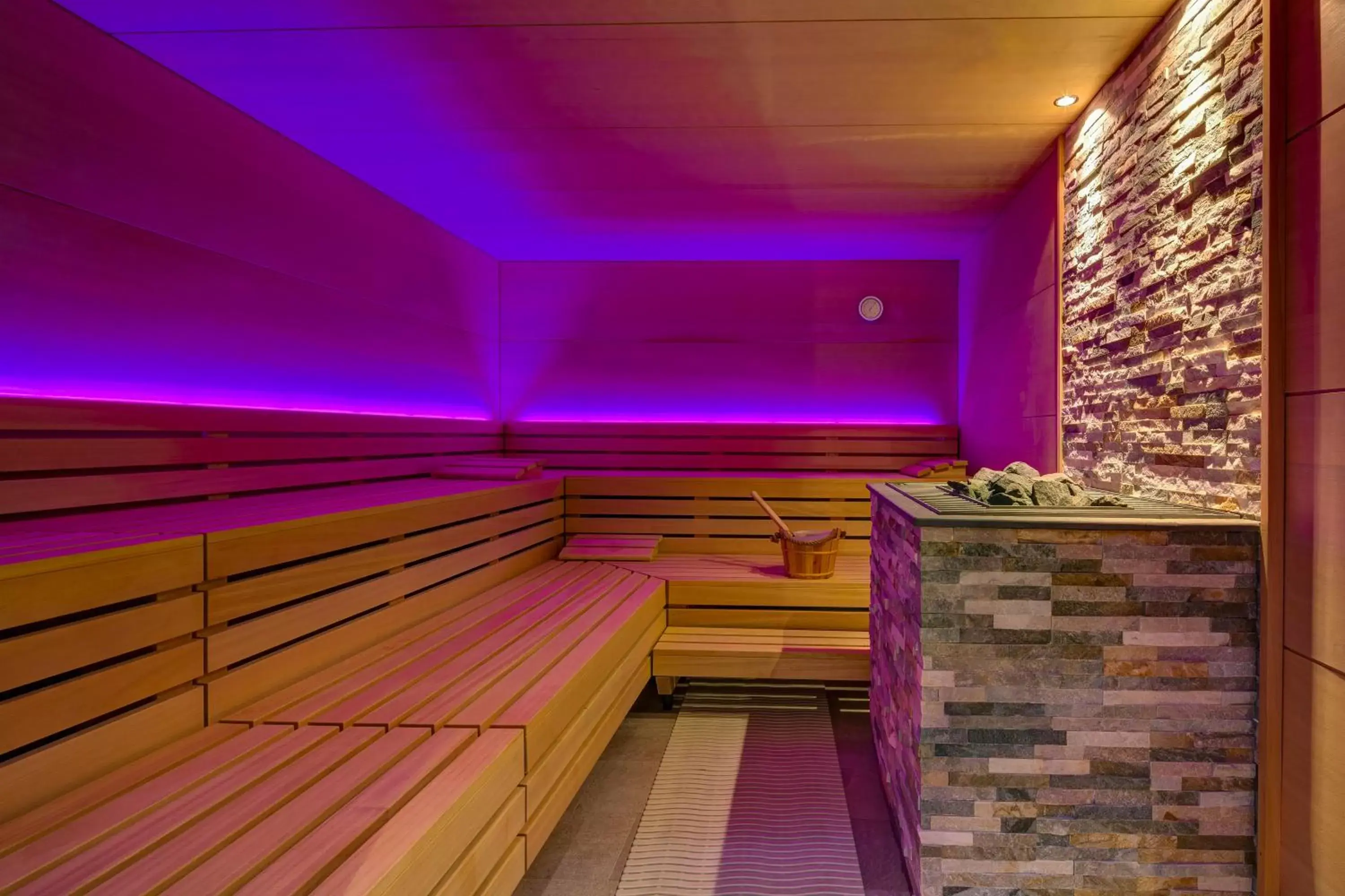 Sauna in Fairmont Le Montreux Palace