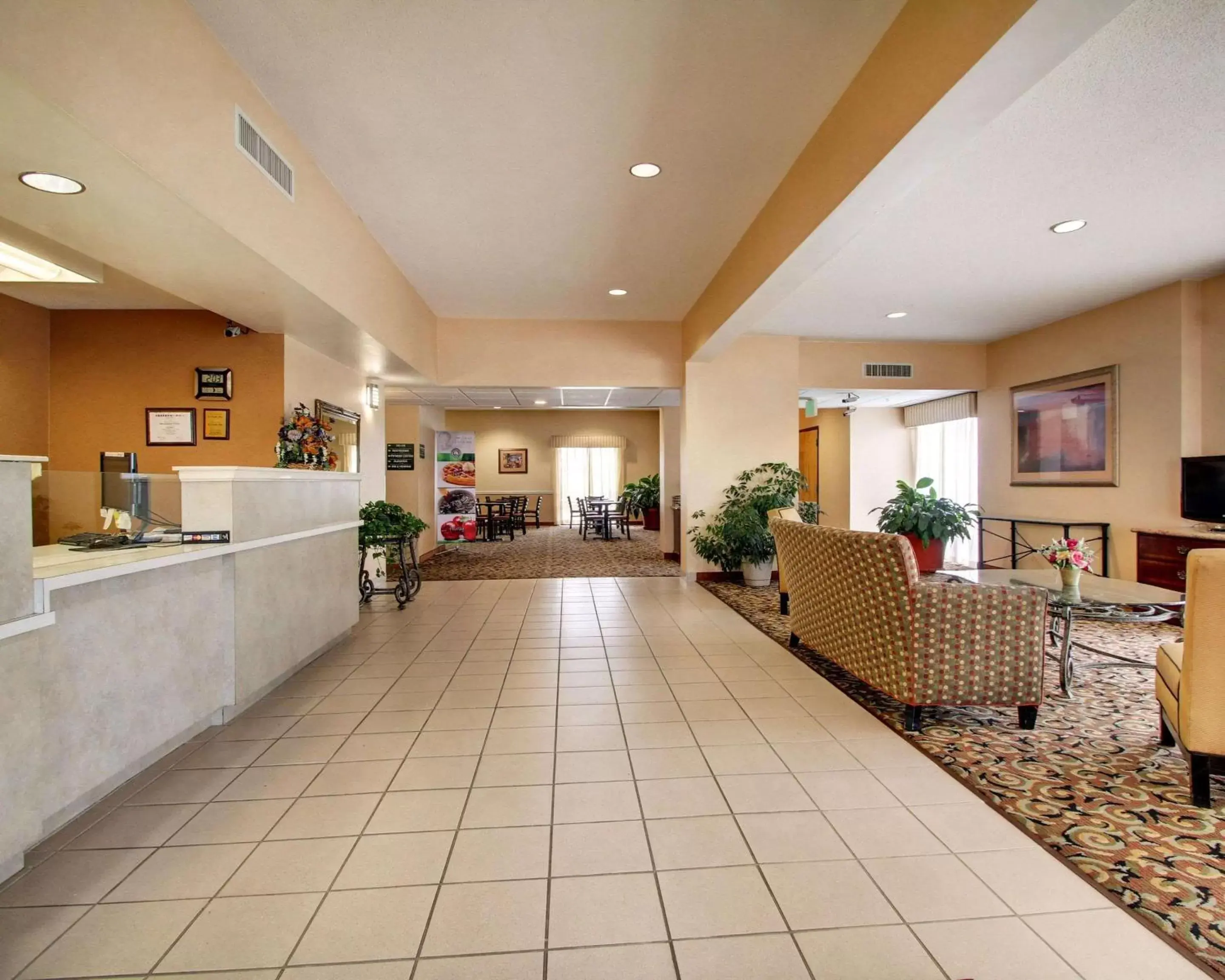 Lobby or reception, Lobby/Reception in Quality Inn & Suites Hattiesburg