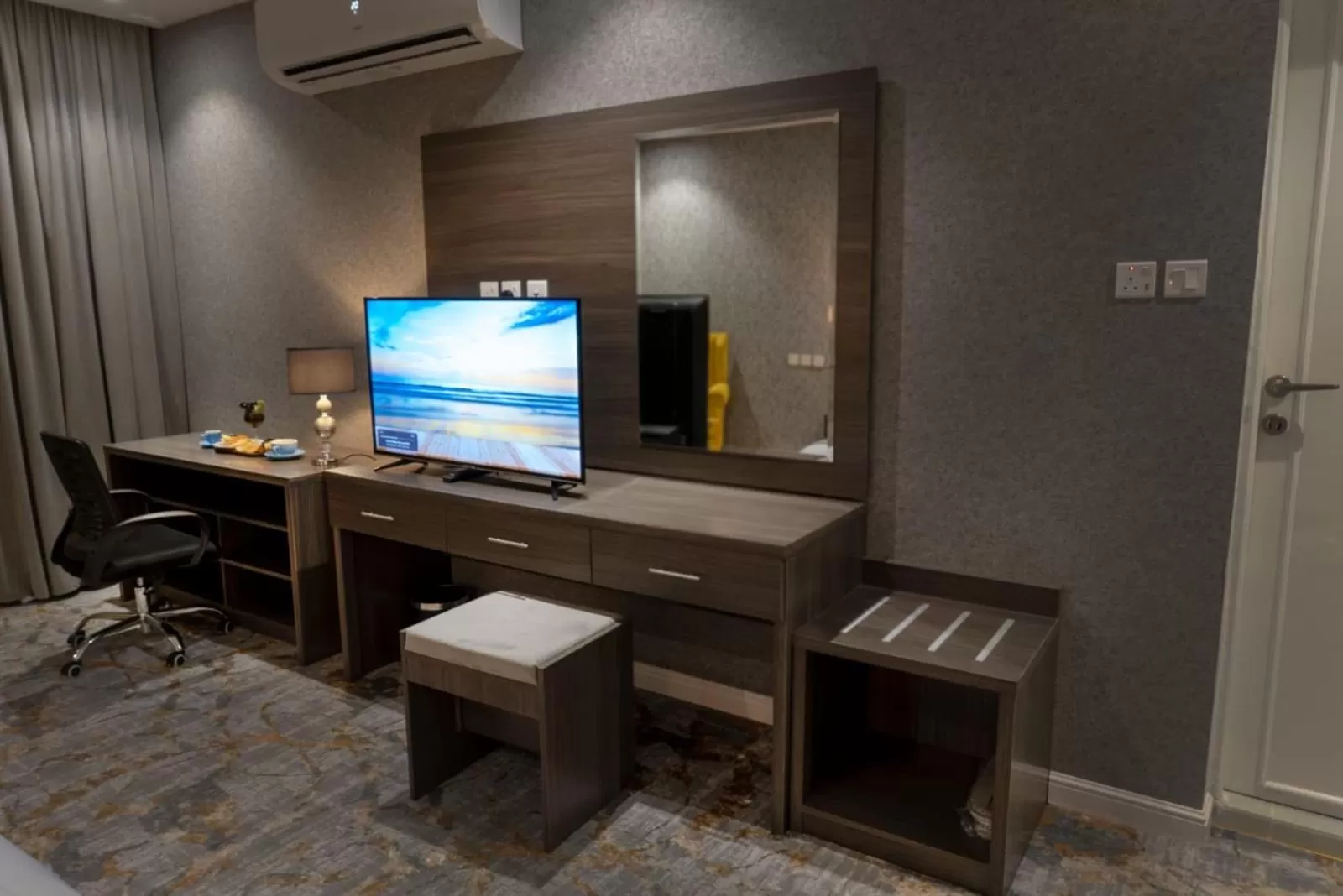 Communal lounge/ TV room in WS Hotel