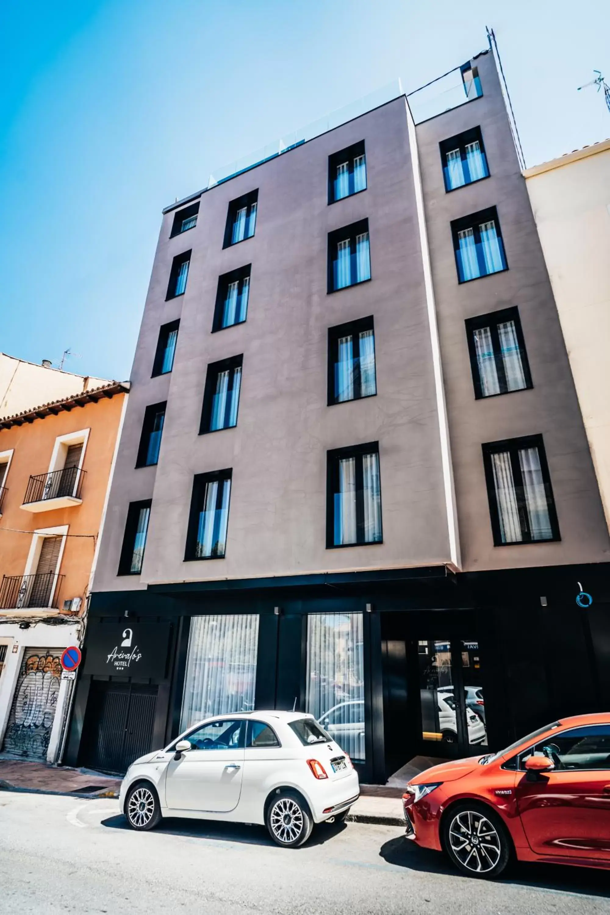 Facade/entrance, Property Building in Arevalos Hotel