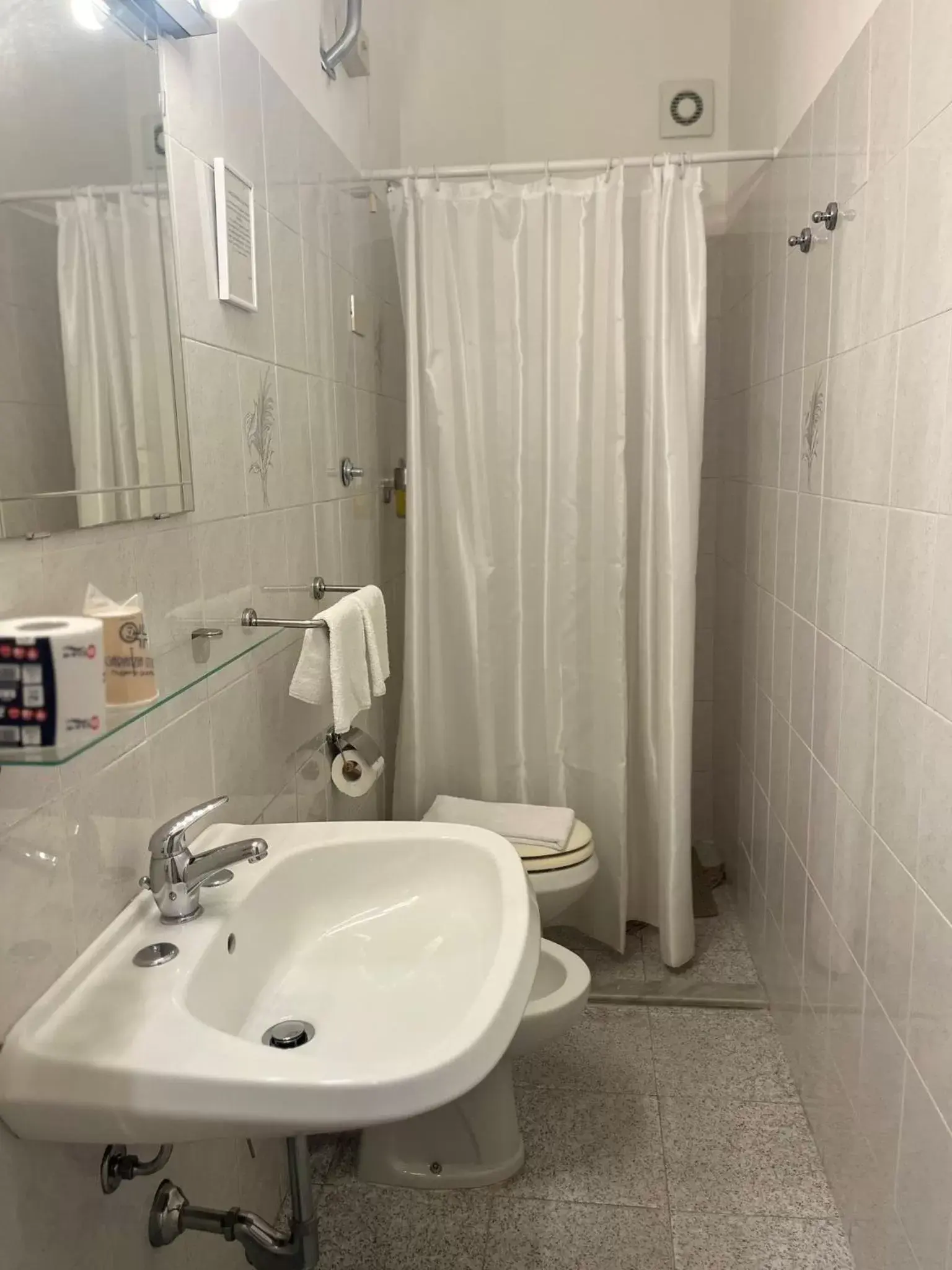 Bathroom in Hotel Nice