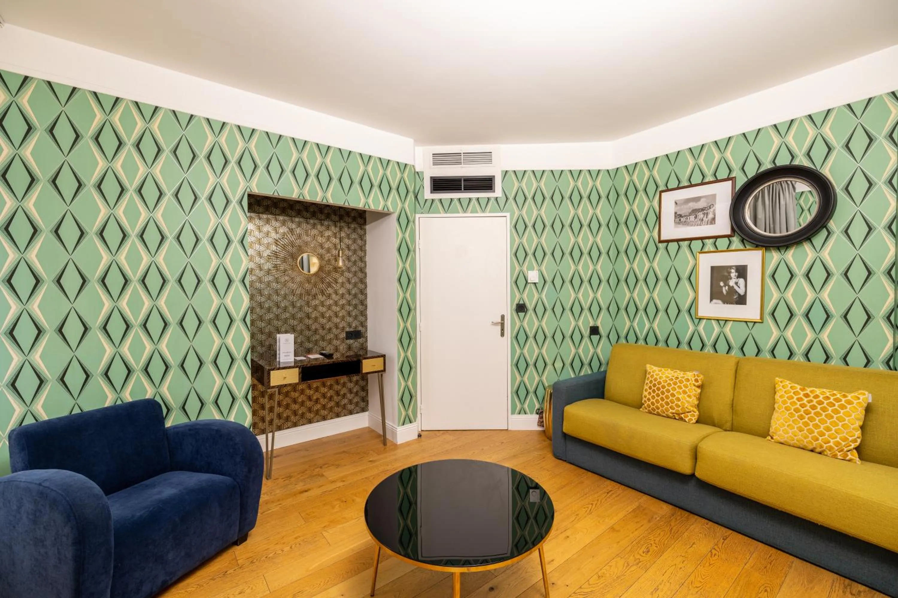 Living room in The Jay Hotel by HappyCulture