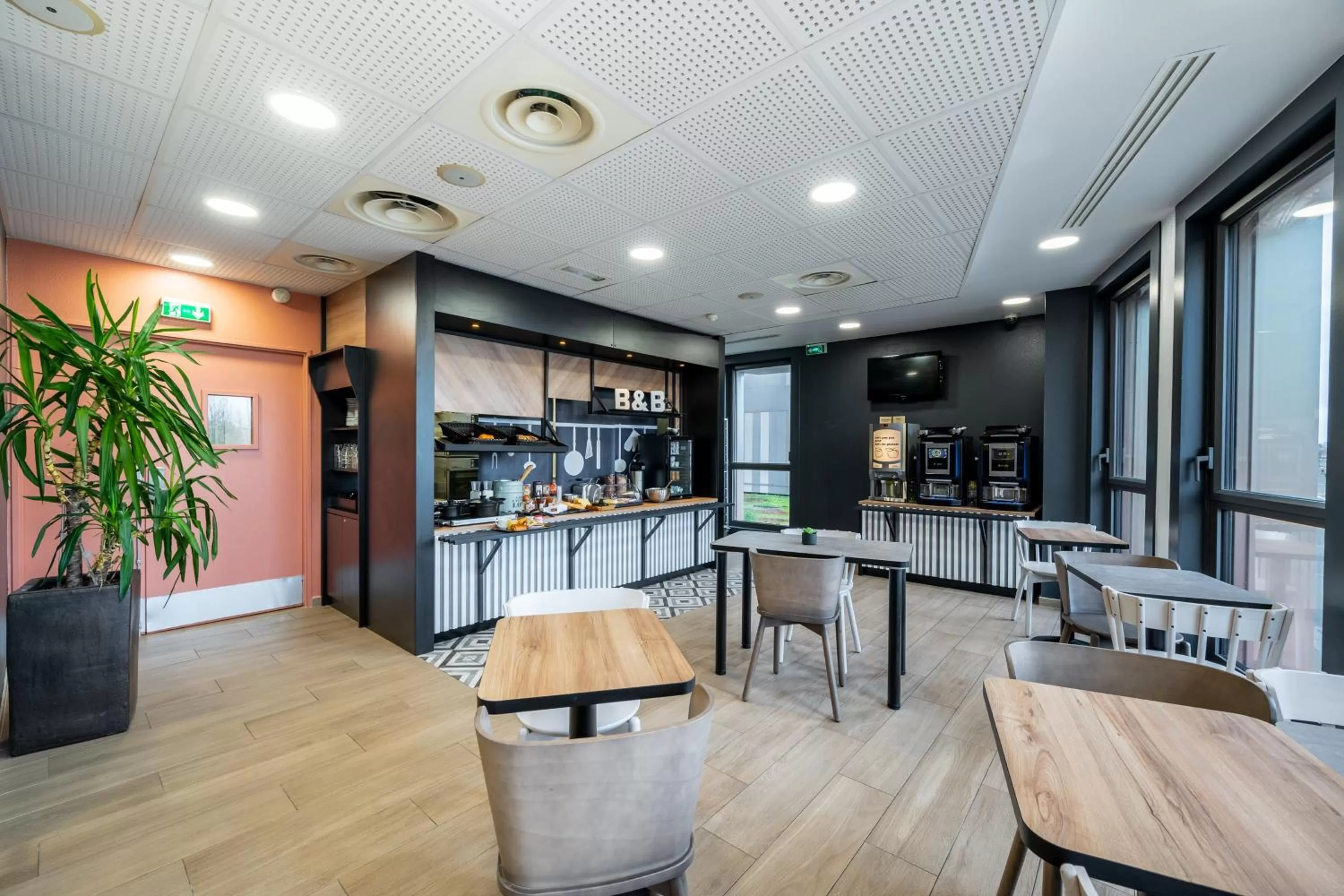 Buffet breakfast in B&B HOTEL Lille Grand Stade