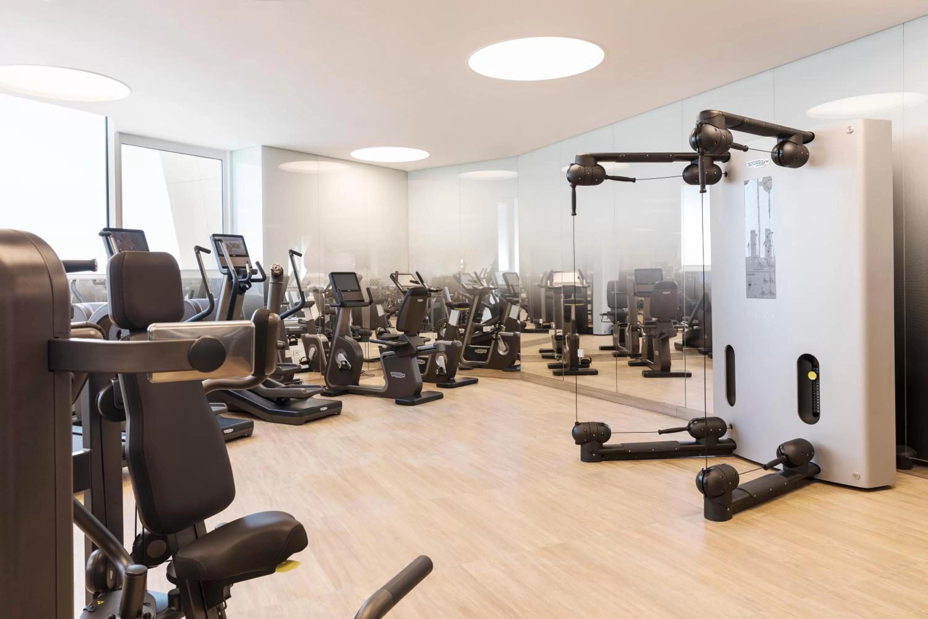 Fitness centre/facilities in Mondrian Doha
