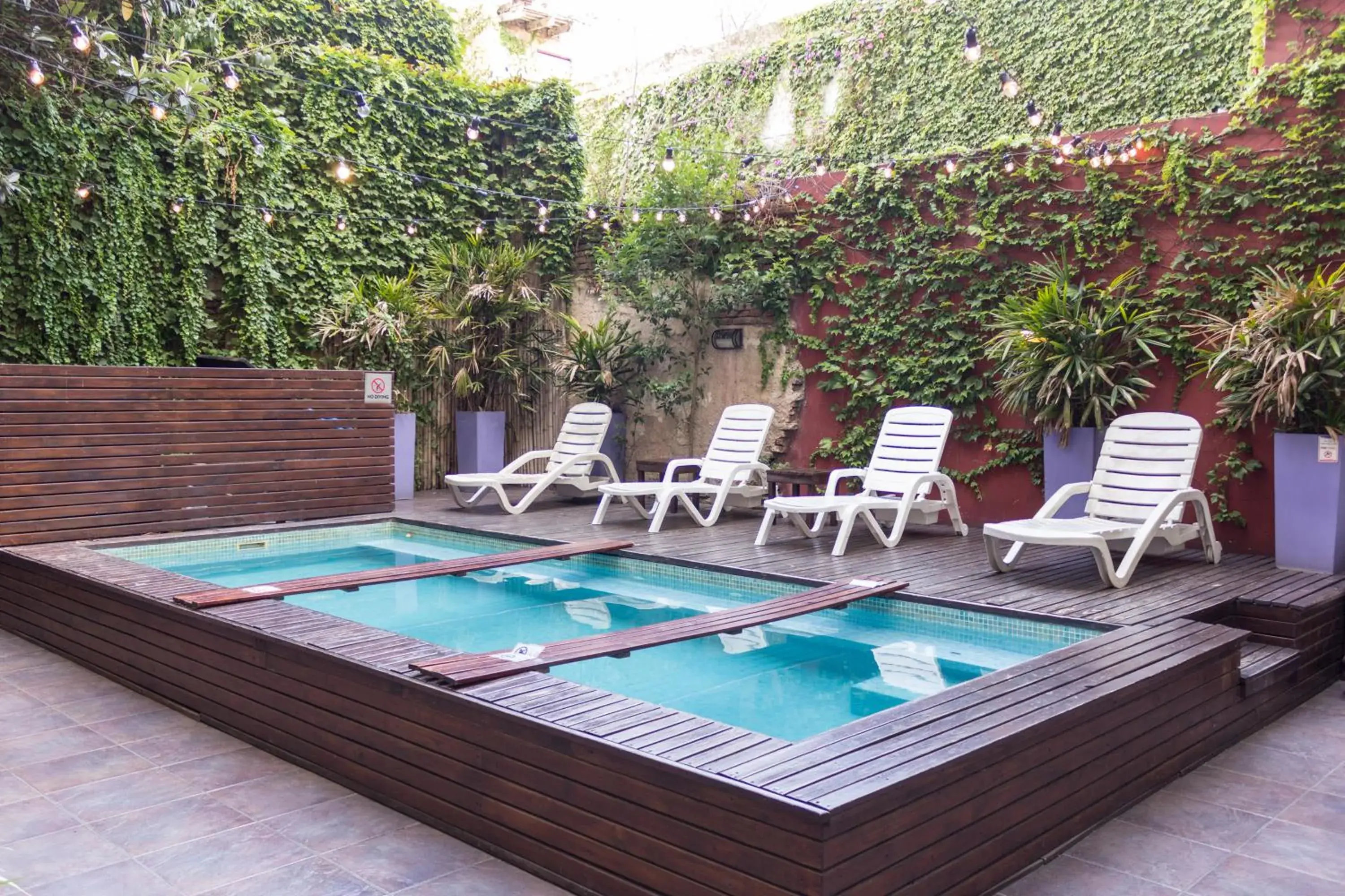 Patio, Swimming Pool in Circus Hostel