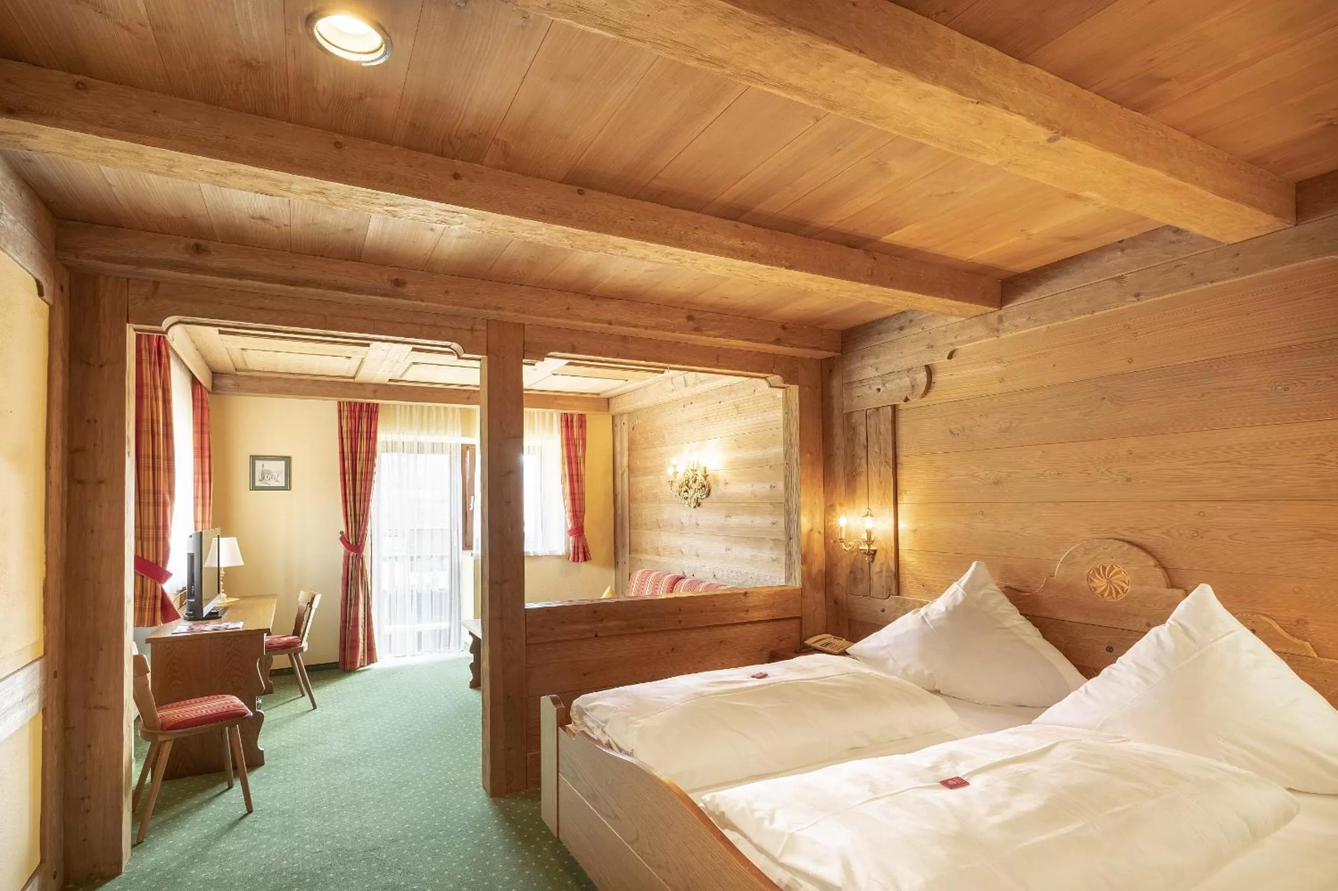 Photo of the whole room, Bed in Landgasthof Zur Post