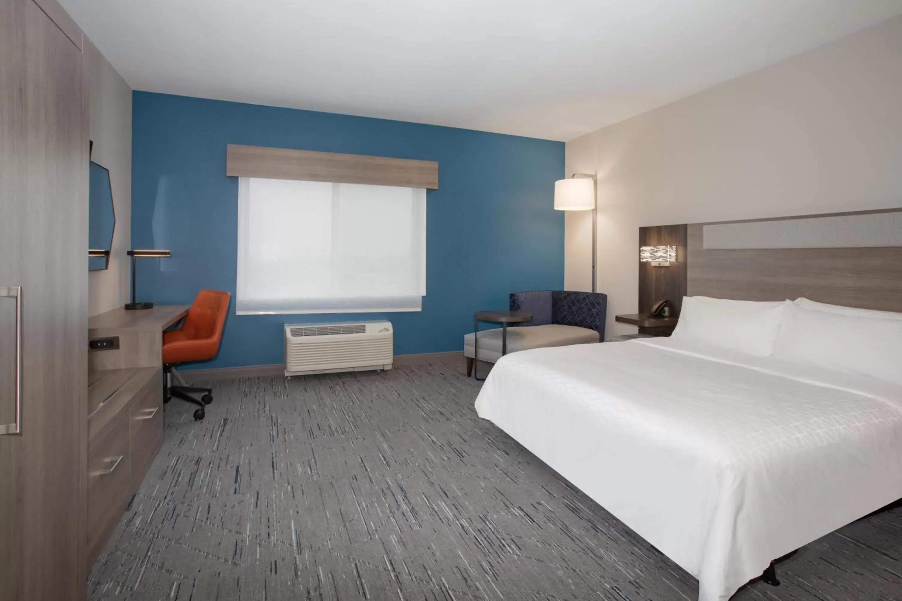 Bedroom, Bed in Holiday Inn Express Hotel & Suites Idaho Falls by IHG Bedroom, Bed in Holiday Inn Express Hotel & Suites Idaho Falls by IHG
