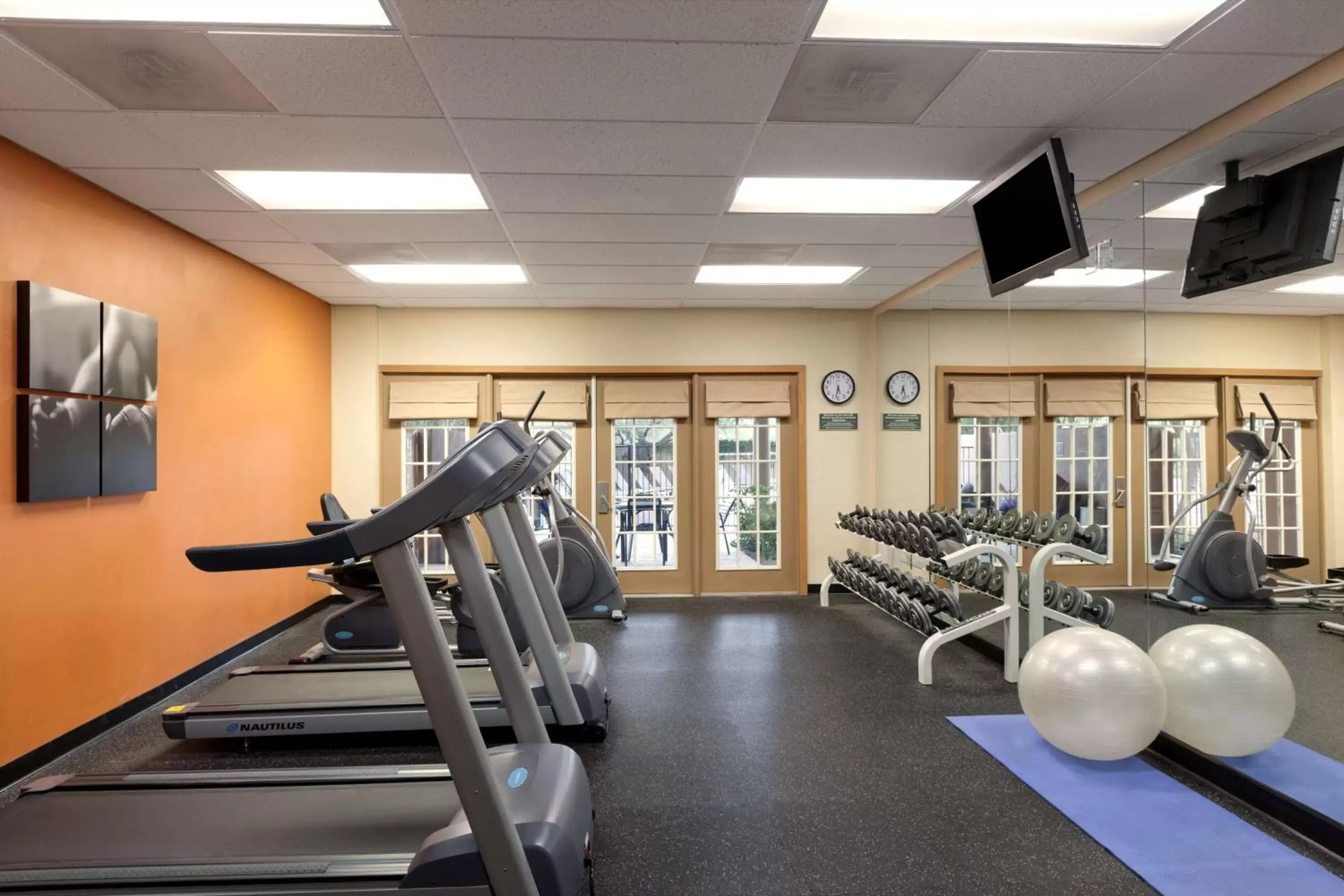 Activities, Fitness Center/Facilities in Country Inn & Suites by Radisson, Mesa, AZ