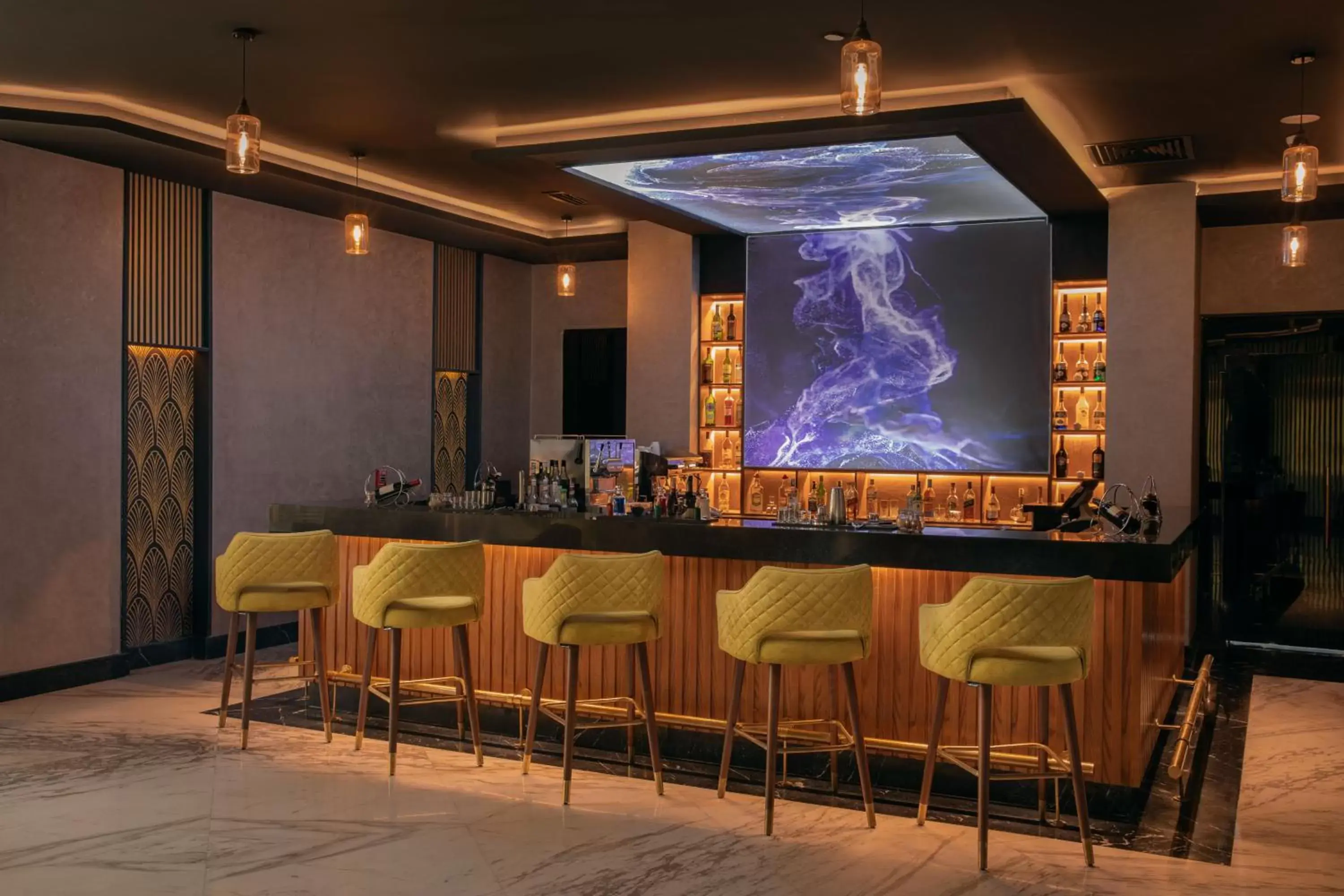 Lounge or bar, Restaurant/Places to Eat in Mövenpick Hotel Cairo - Media City