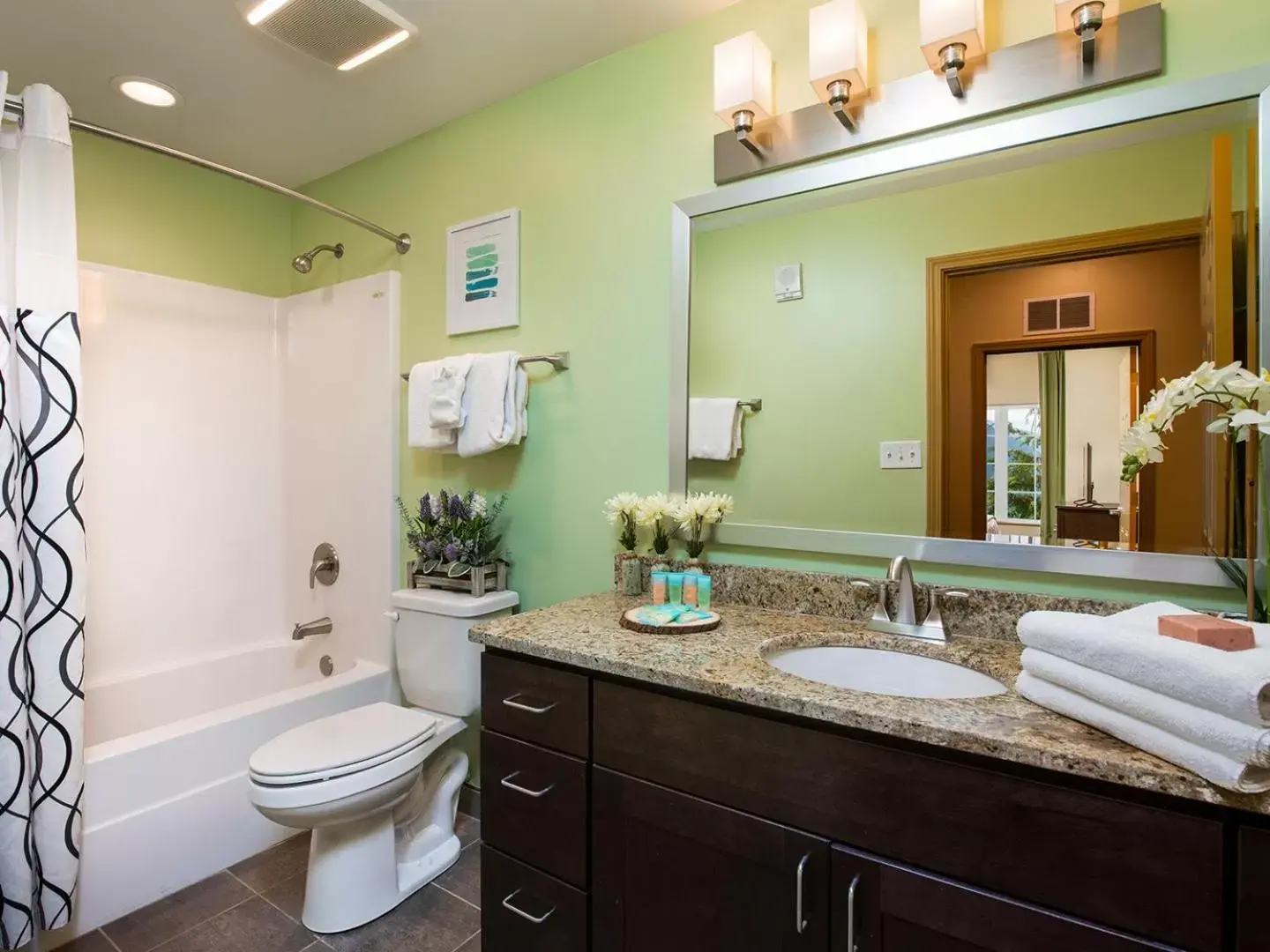 Shower, Bathroom in The Resort at Governor's Crossing