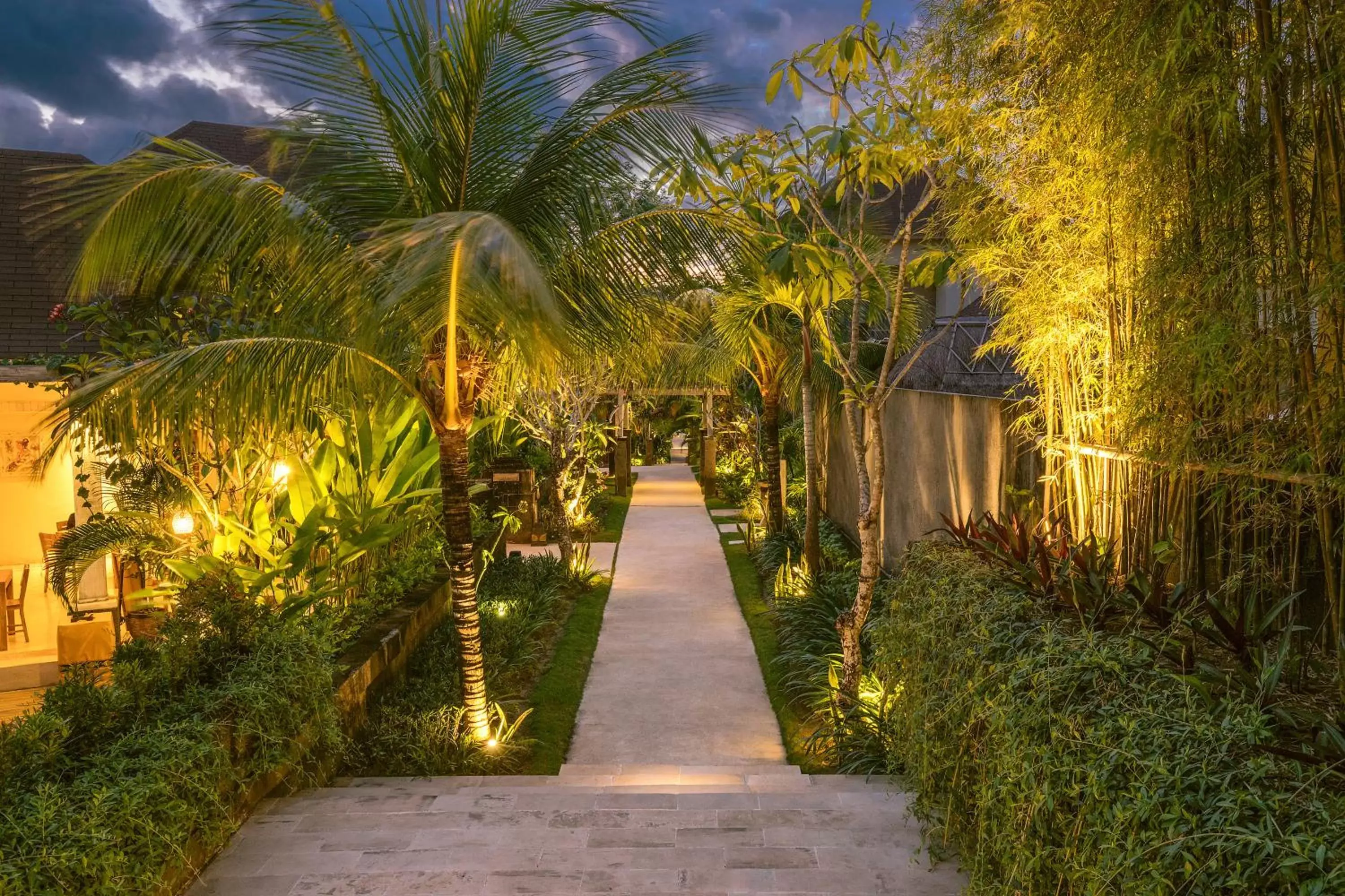 Garden in La Berceuse Resort and Villa Nusa Dua by Taritiya Collection