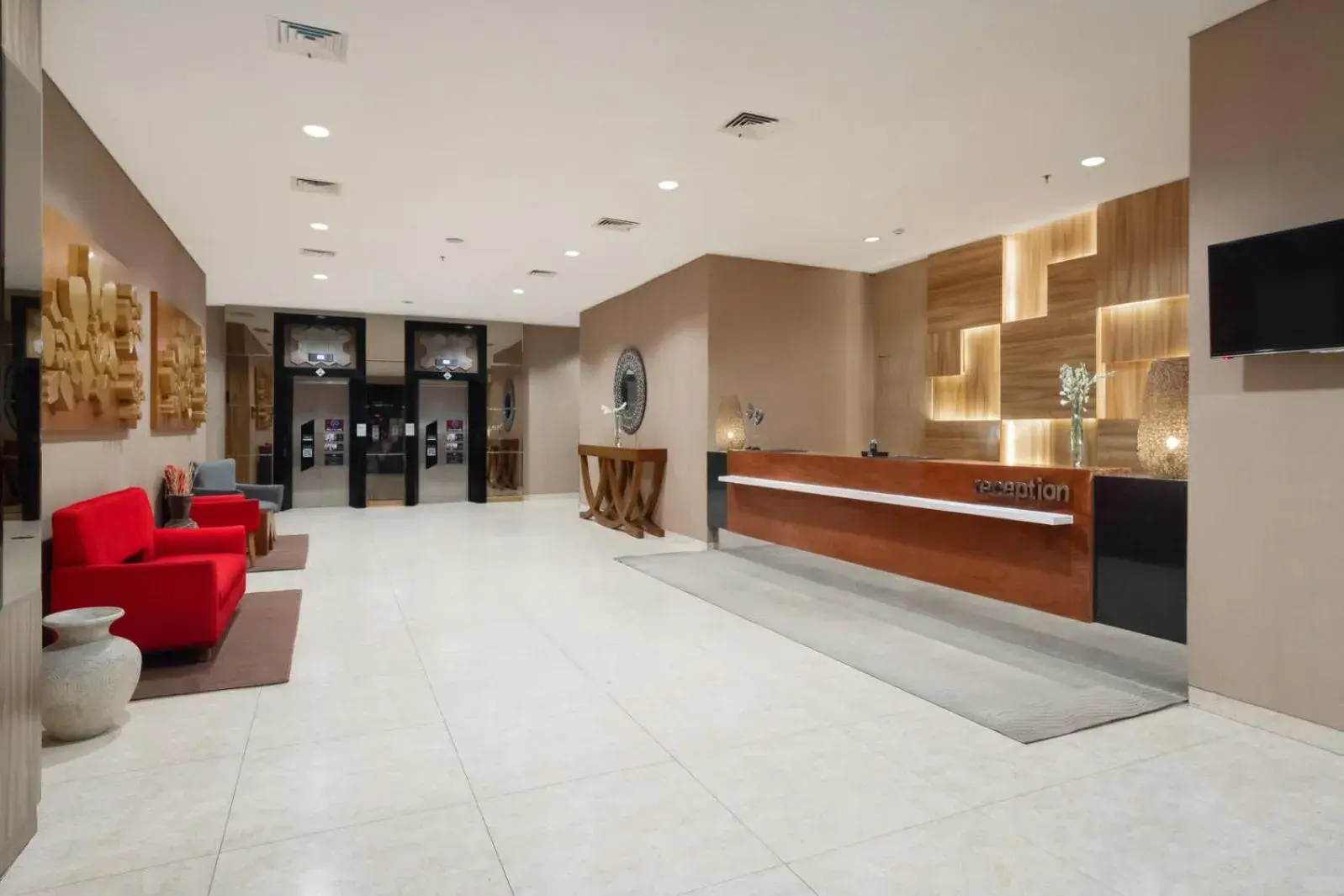 Lobby or reception, Lobby/Reception in Neo Samadikun Cirebon Hotel