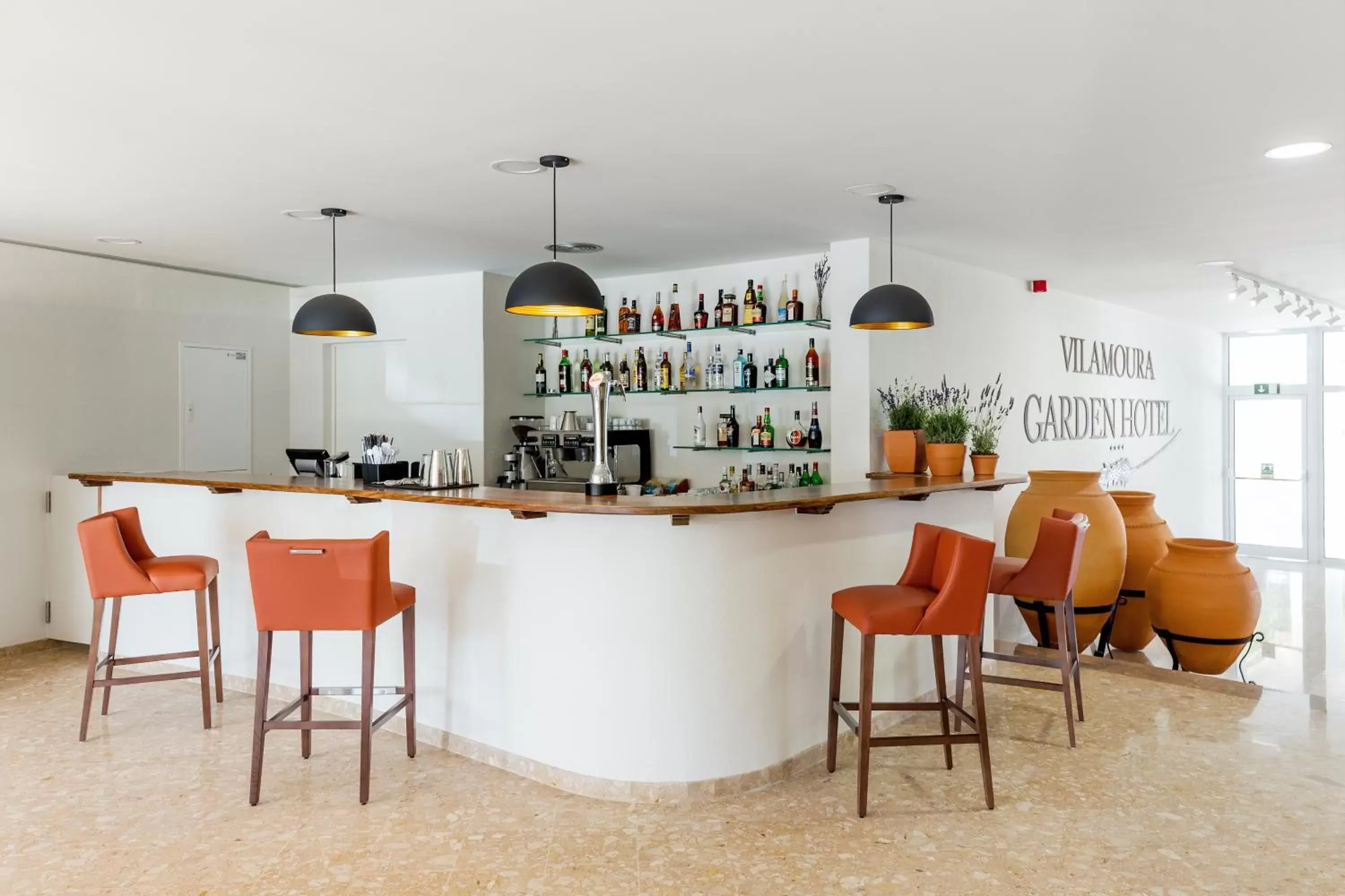 Property building, Lounge/Bar in Vilamoura Garden Hotel
