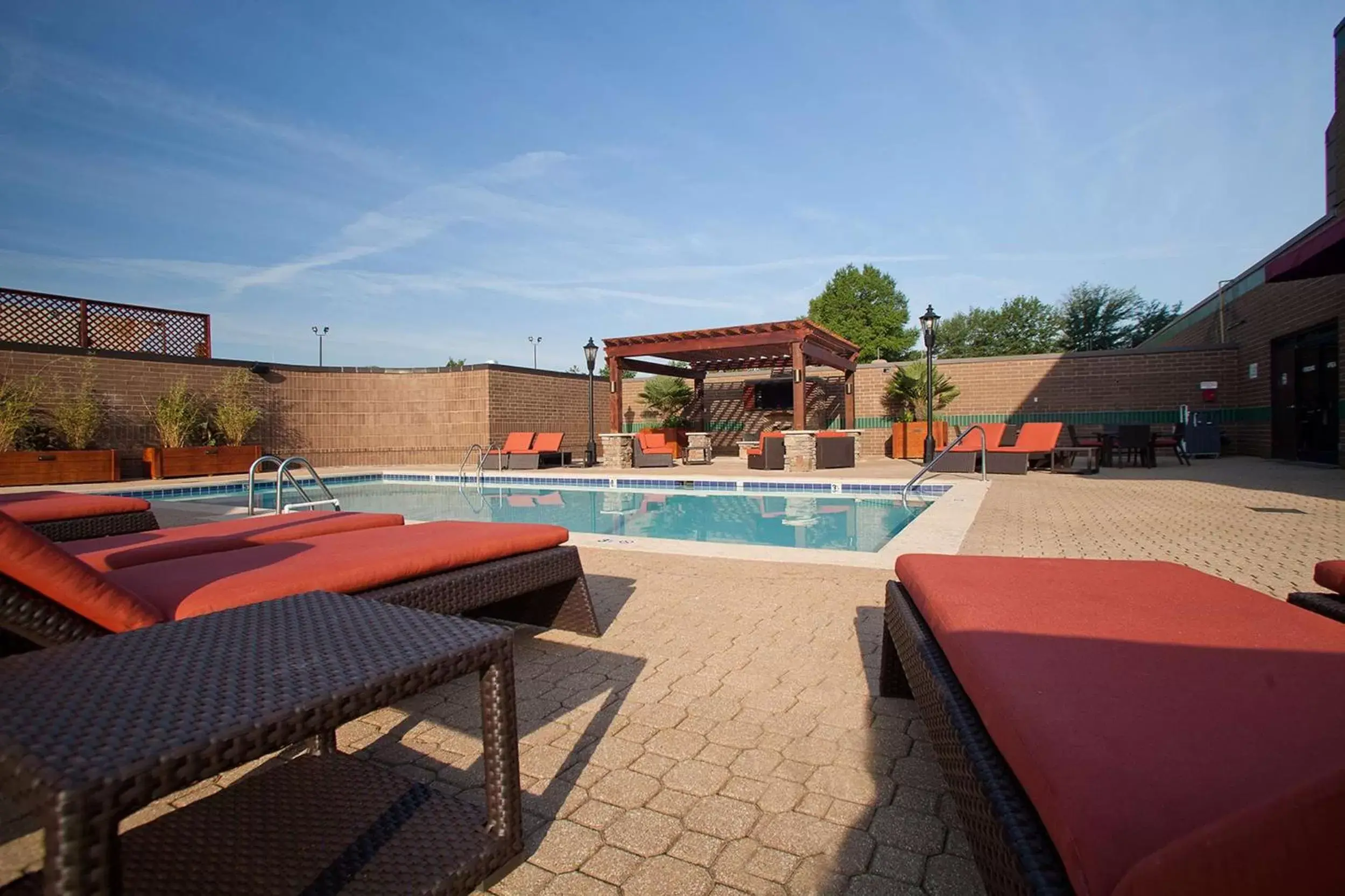Pool view in Hilton Charlotte University Place Pool view in Hilton Charlotte University Place