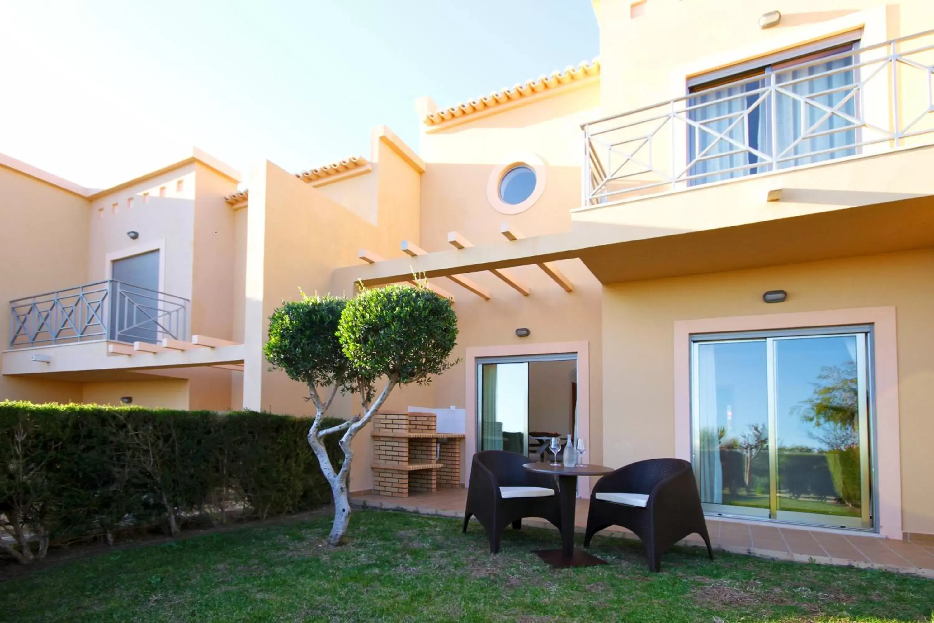 Facade/entrance, Property Building in Pinheiros da Balaia Villas