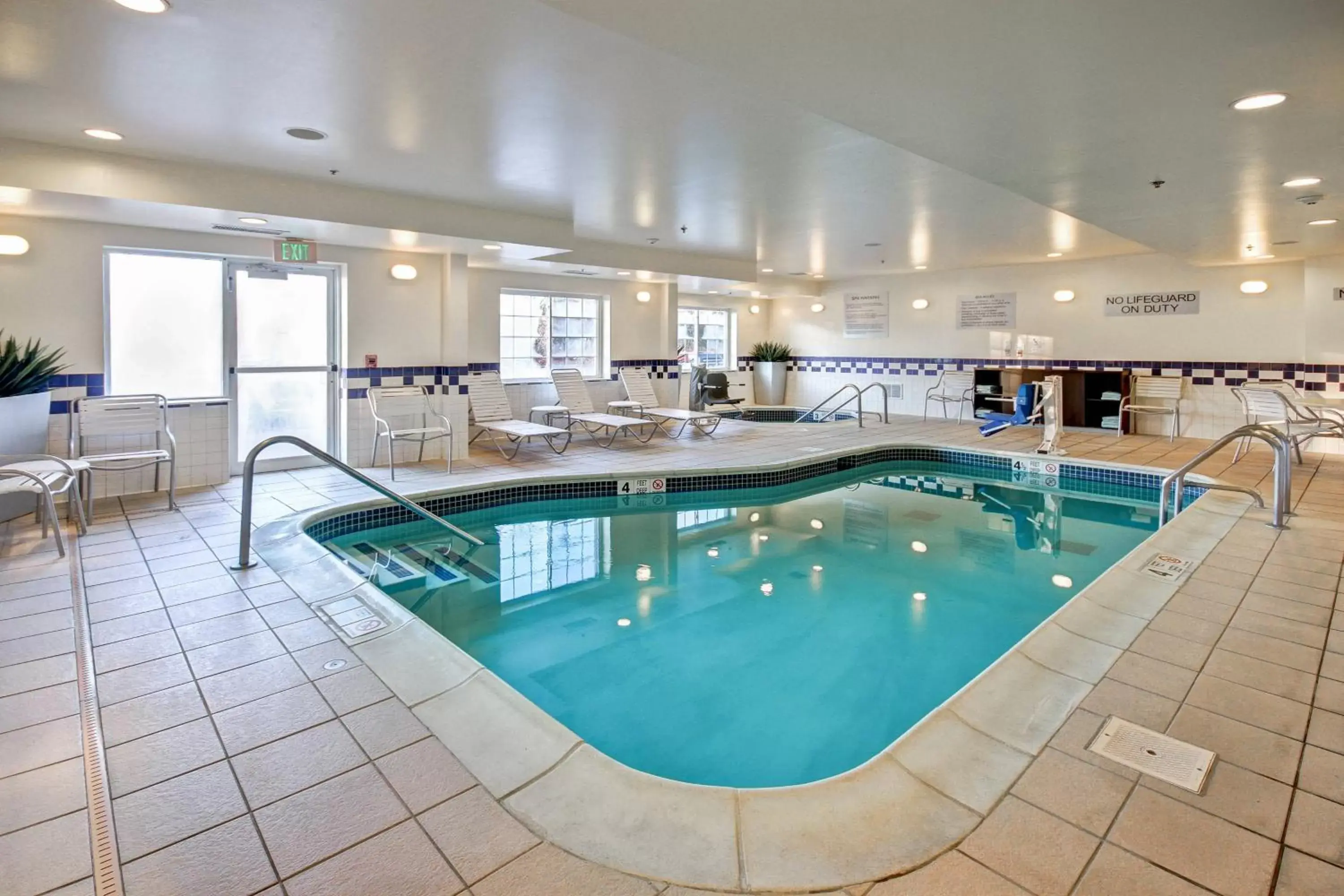 Swimming Pool in Fairfield Inn & Suites by Marriott Saratoga Malta