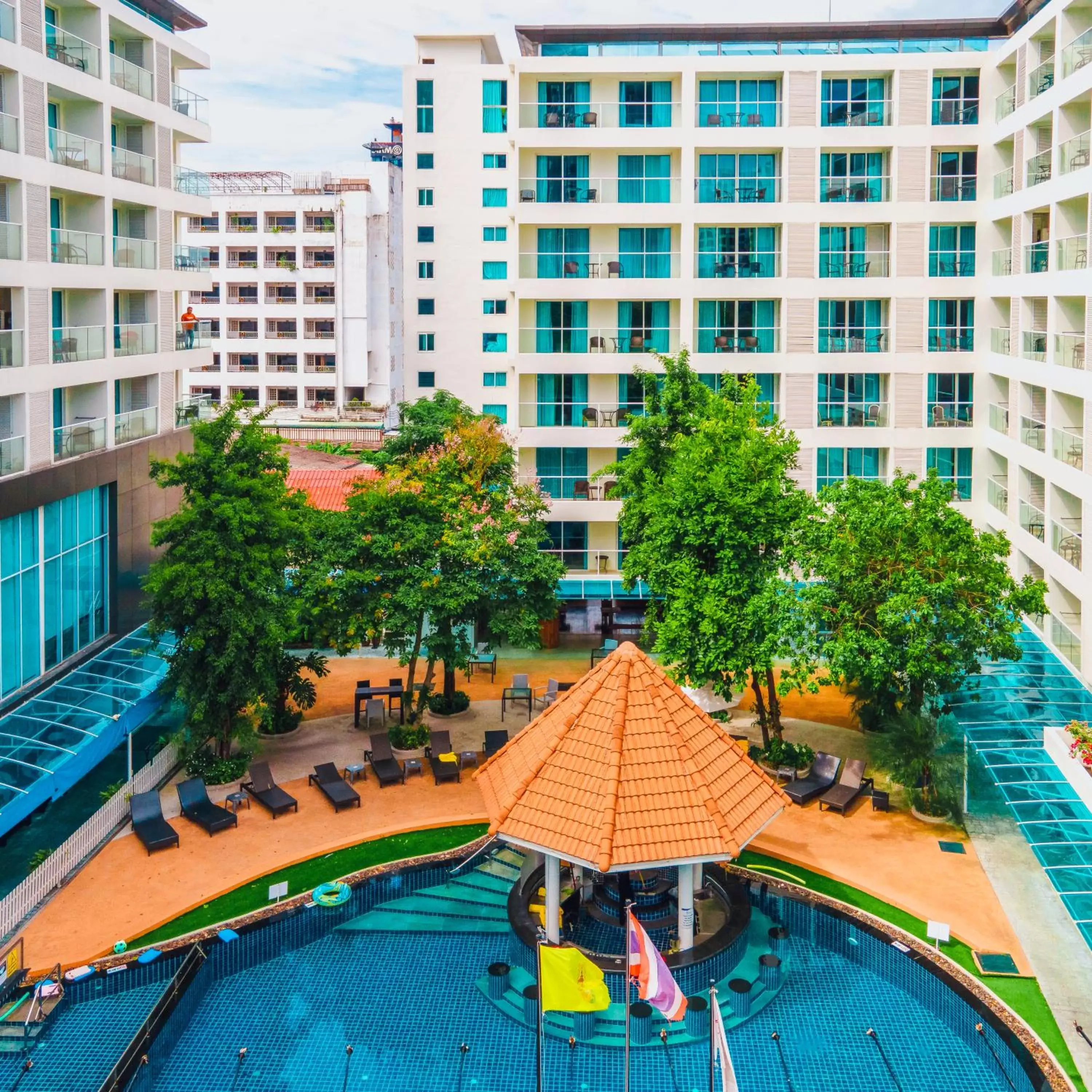 Swimming pool, Pool View in Centara Pattaya Hotel