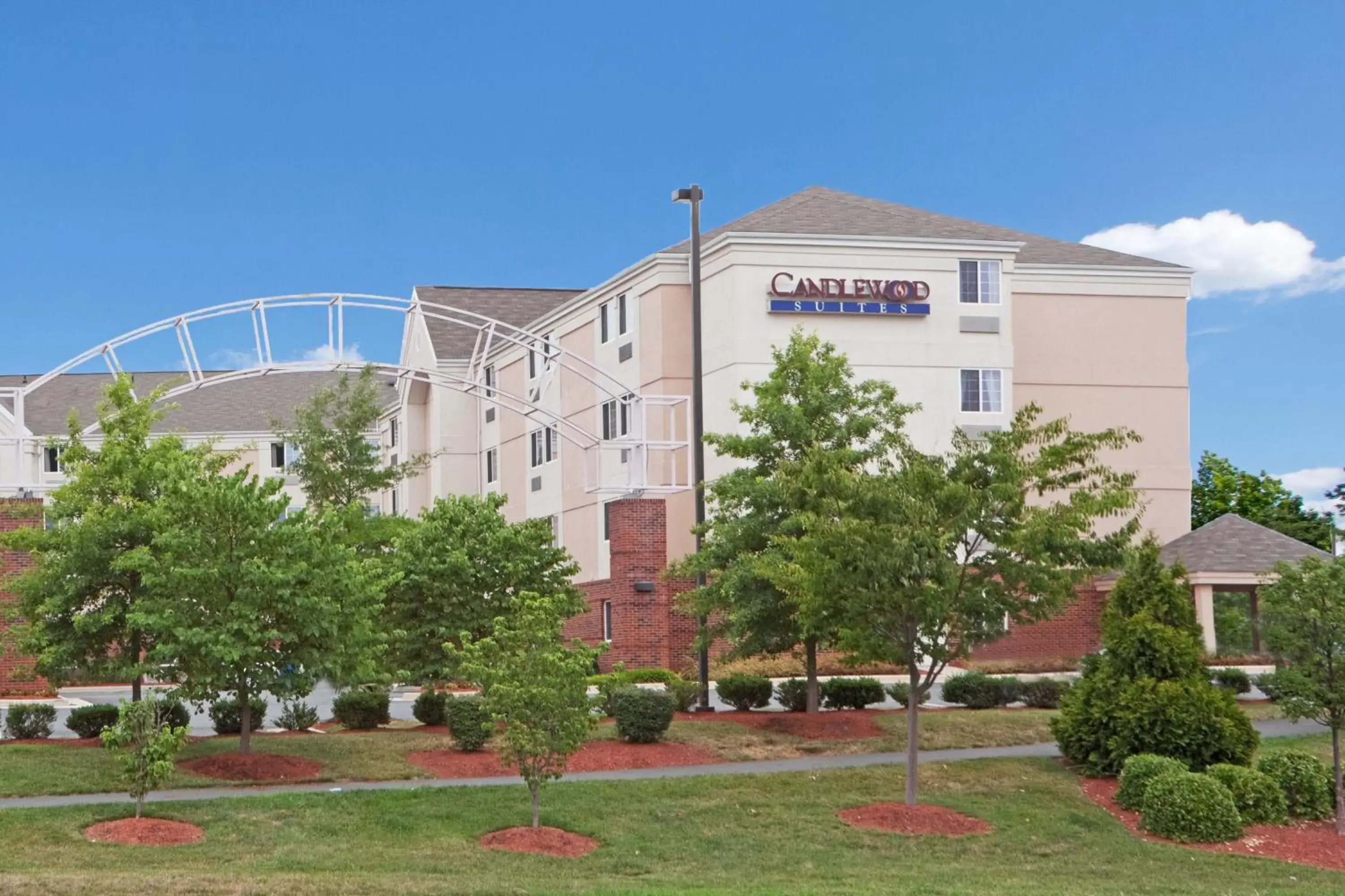 Property Building in Candlewood Suites Sterling, an IHG Hotel