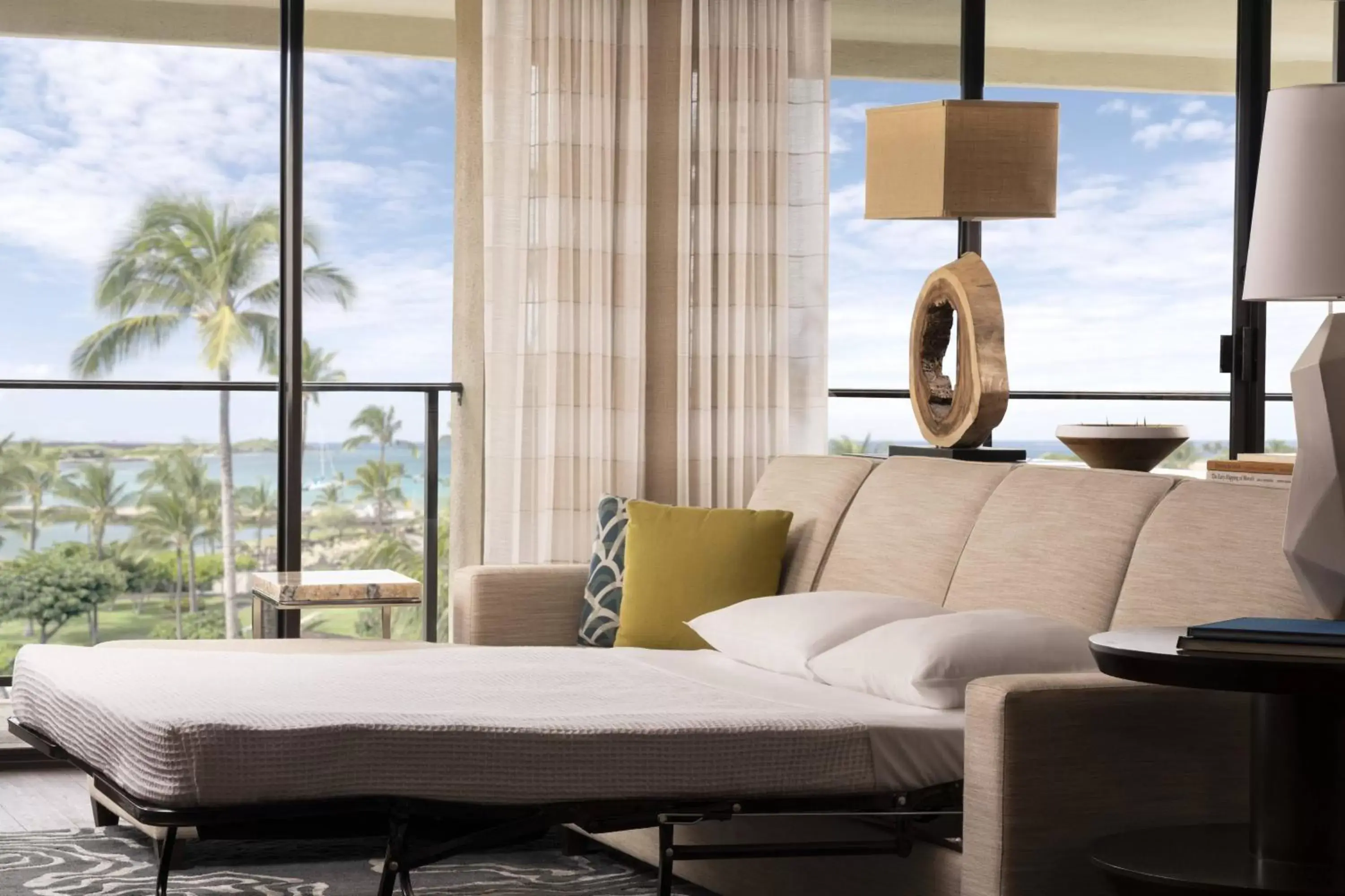 Bedroom in Waikoloa Beach Marriott Resort & Spa