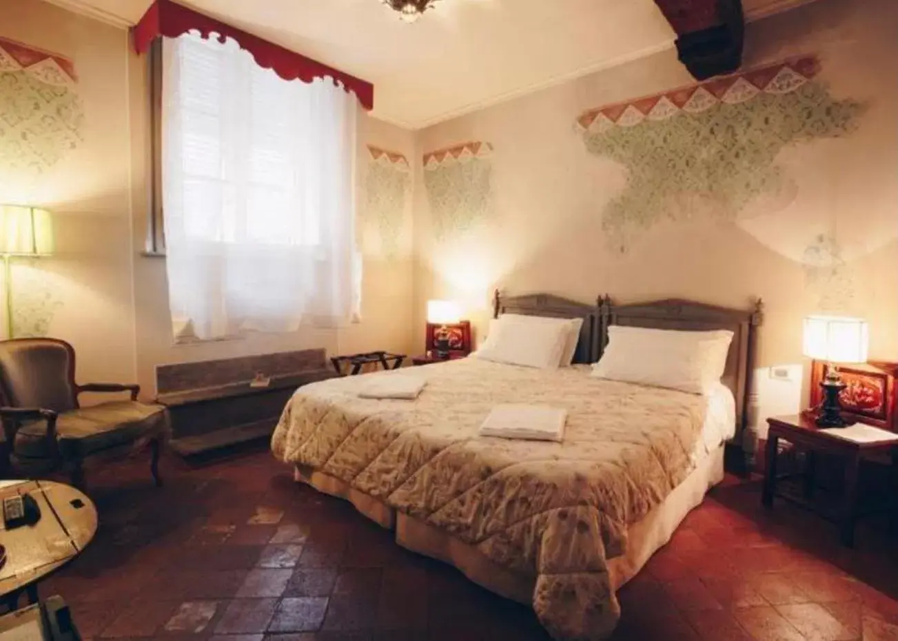 Bed in Palazzo Rocchi B&B