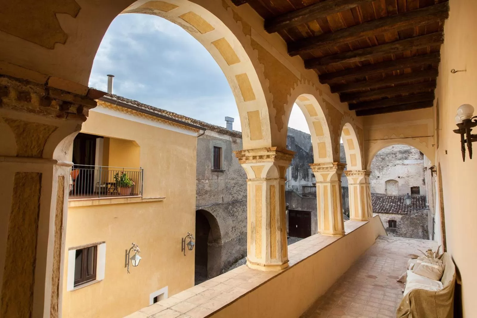 Property logo or sign in Castello di Altomonte