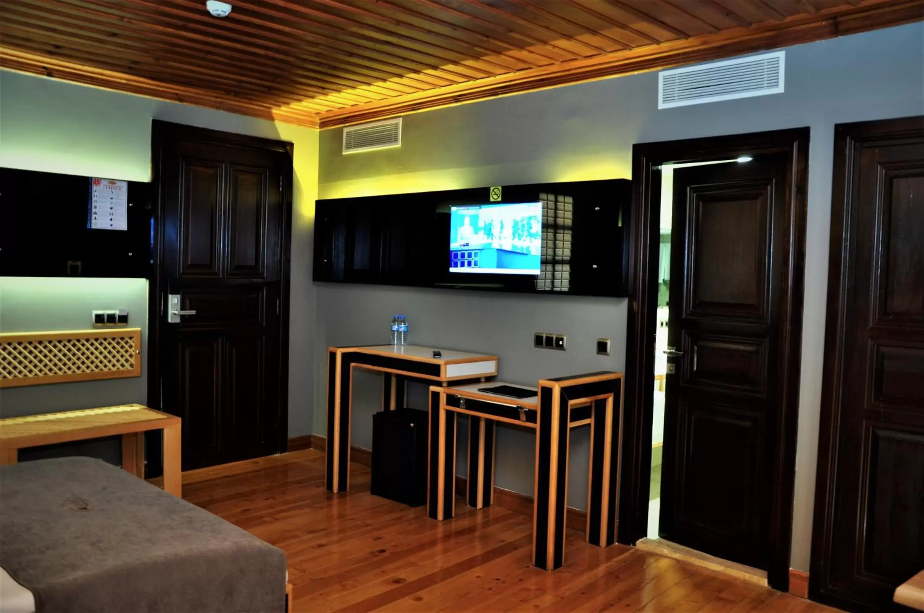 Photo of the whole room, TV/Entertainment Center in Kosa boutique hotel