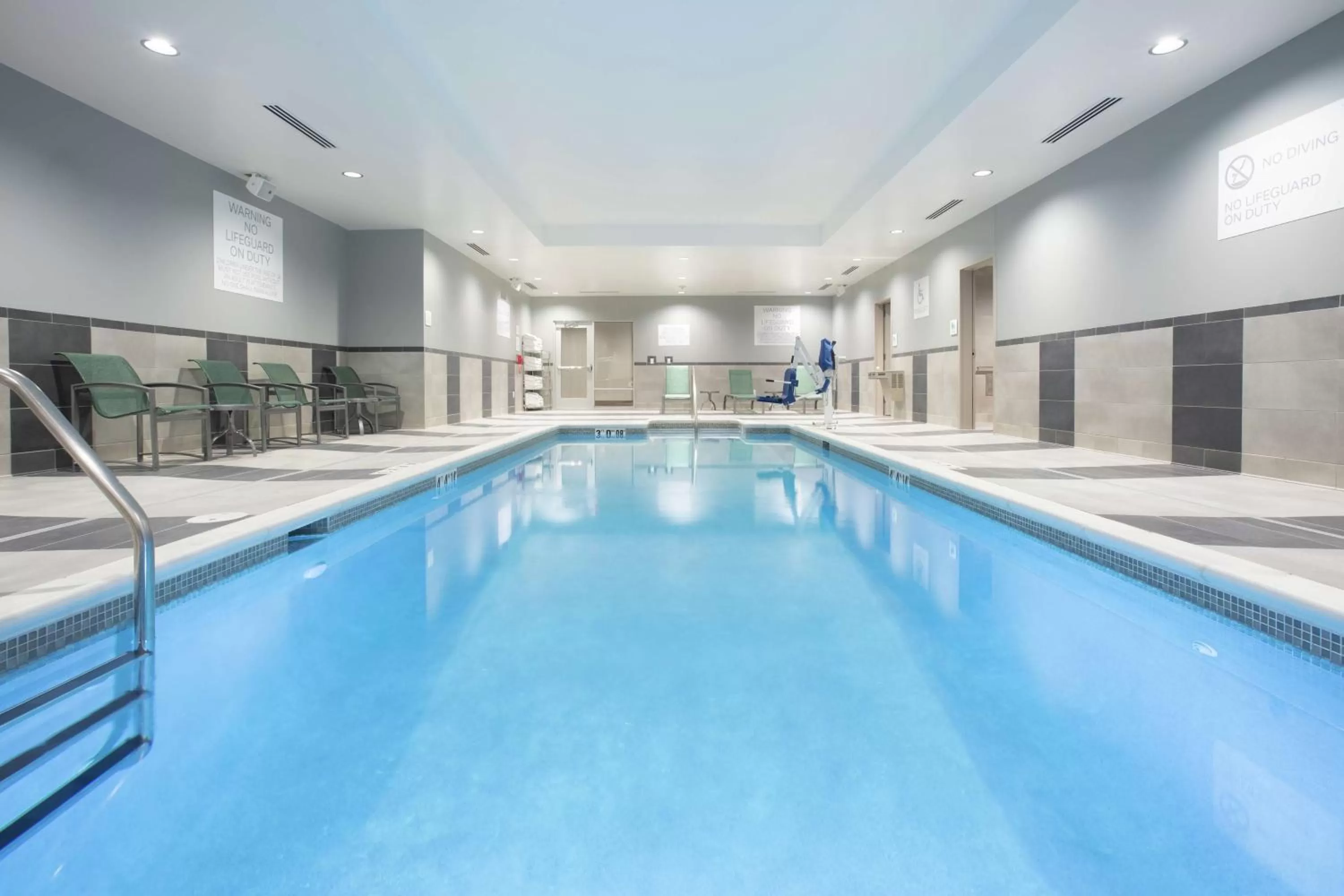 Pool view in Hilton Garden Inn Omaha Aksarben Village