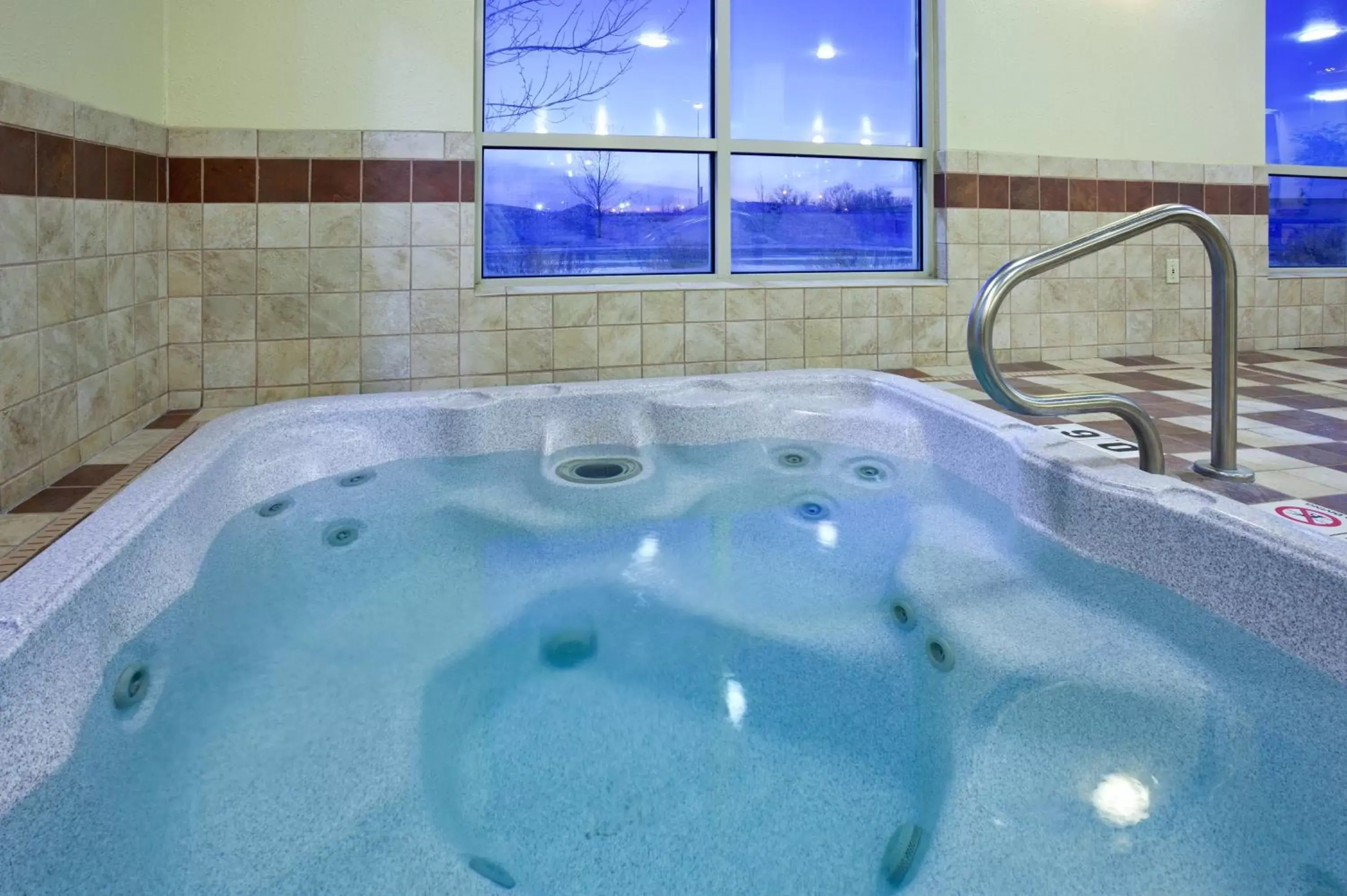 Swimming pool in Holiday Inn Express Hotel & Suites Grand Forks, an IHG Hotel