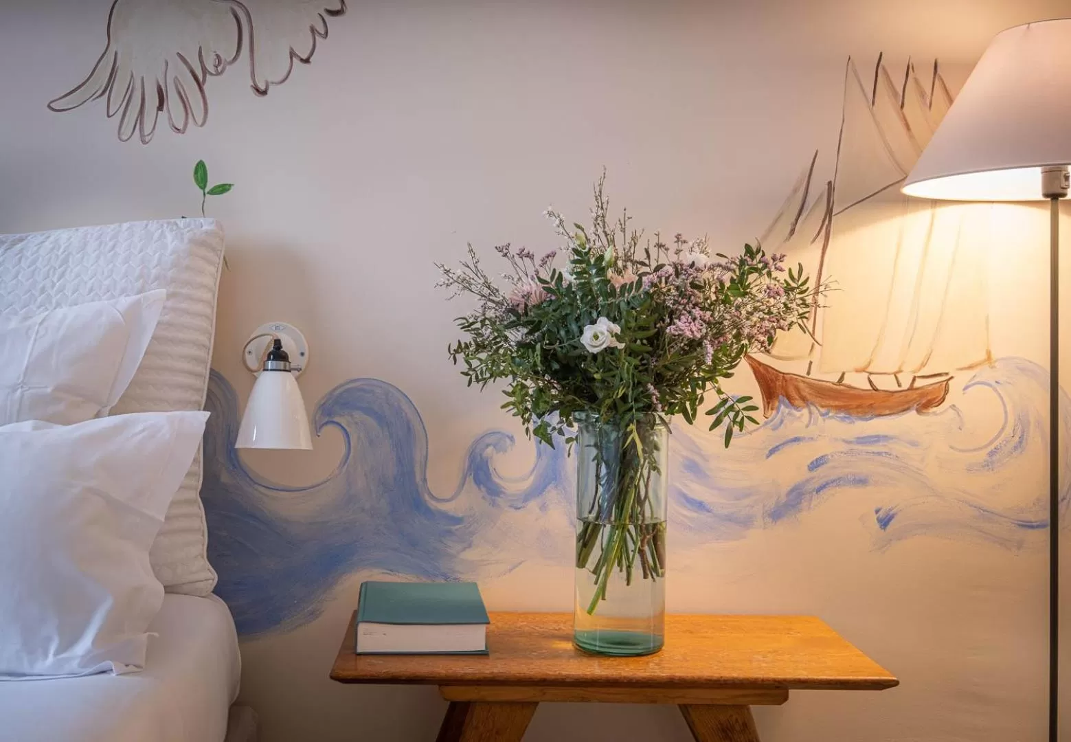 Bedroom, Bed in Hôtel Arvor Saint Georges