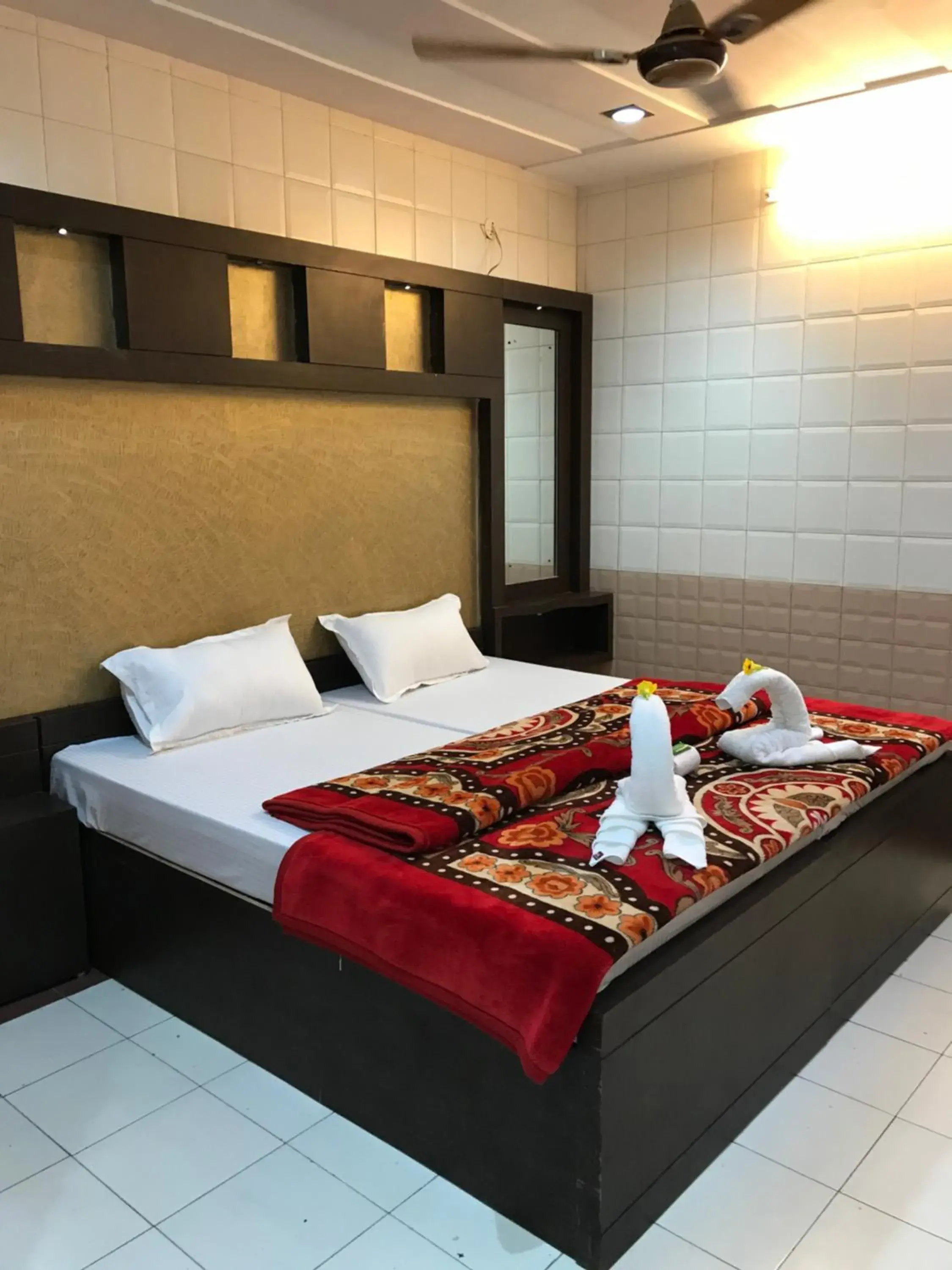 bunk bed, Bed in Hotel Sheela, 100m from Taj Mahal bunk bed, Bed in Hotel Sheela, 100m from Taj Mahal