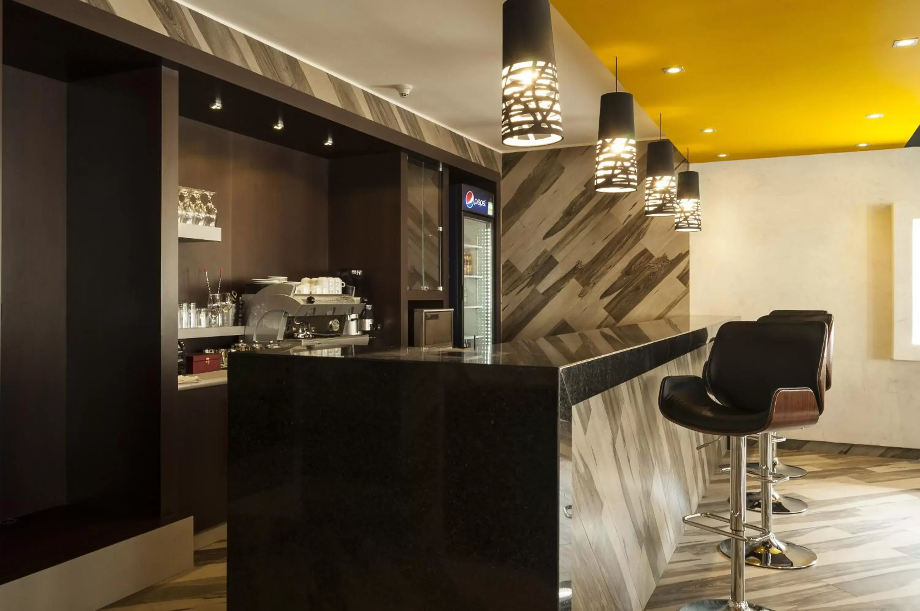 Lounge or bar, Lobby/Reception in Hotel Diego de Almagro Providencia