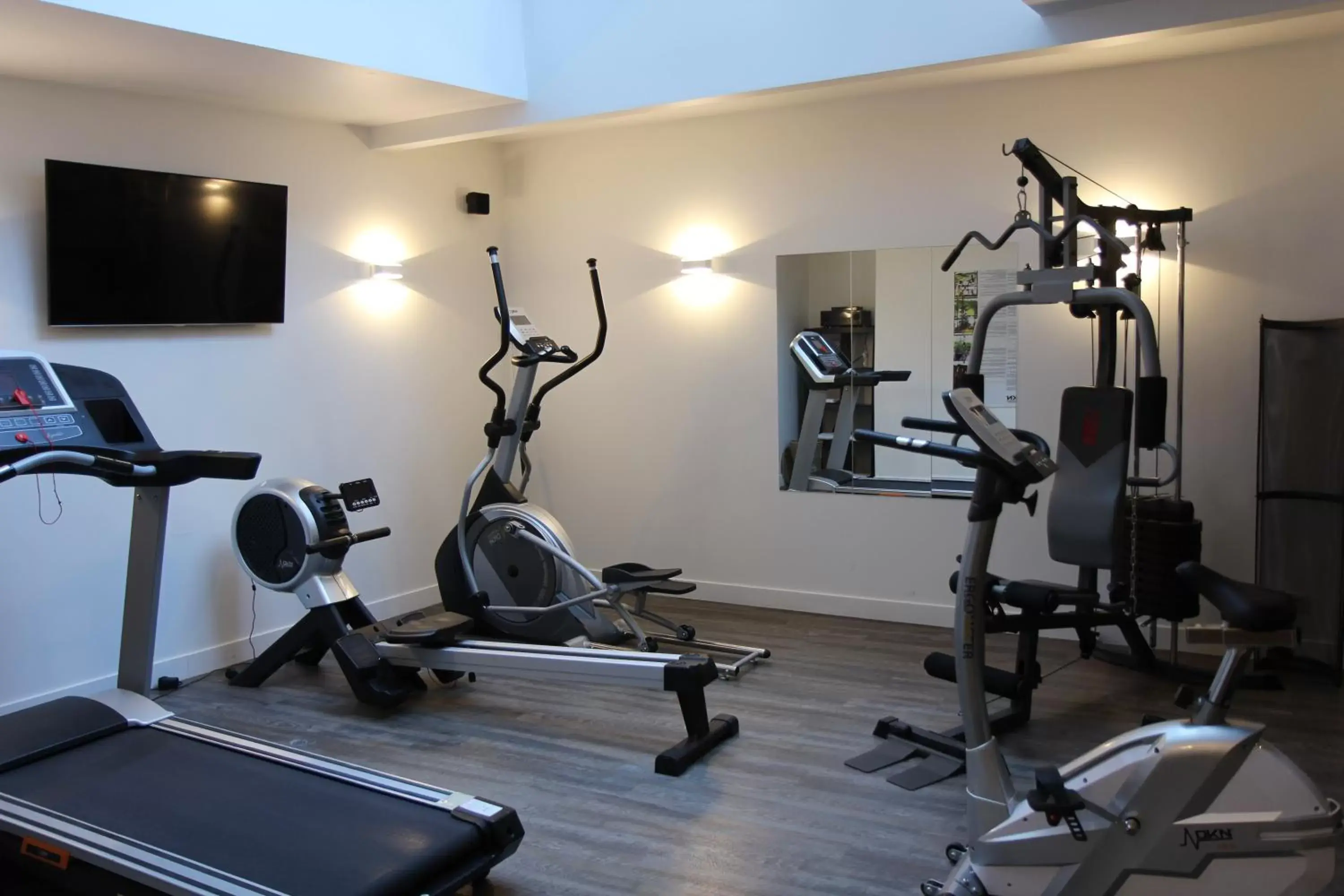 Fitness centre/facilities, Fitness Center/Facilities in Hôtel Littéraire Gustave Flaubert, BW Signature Collection