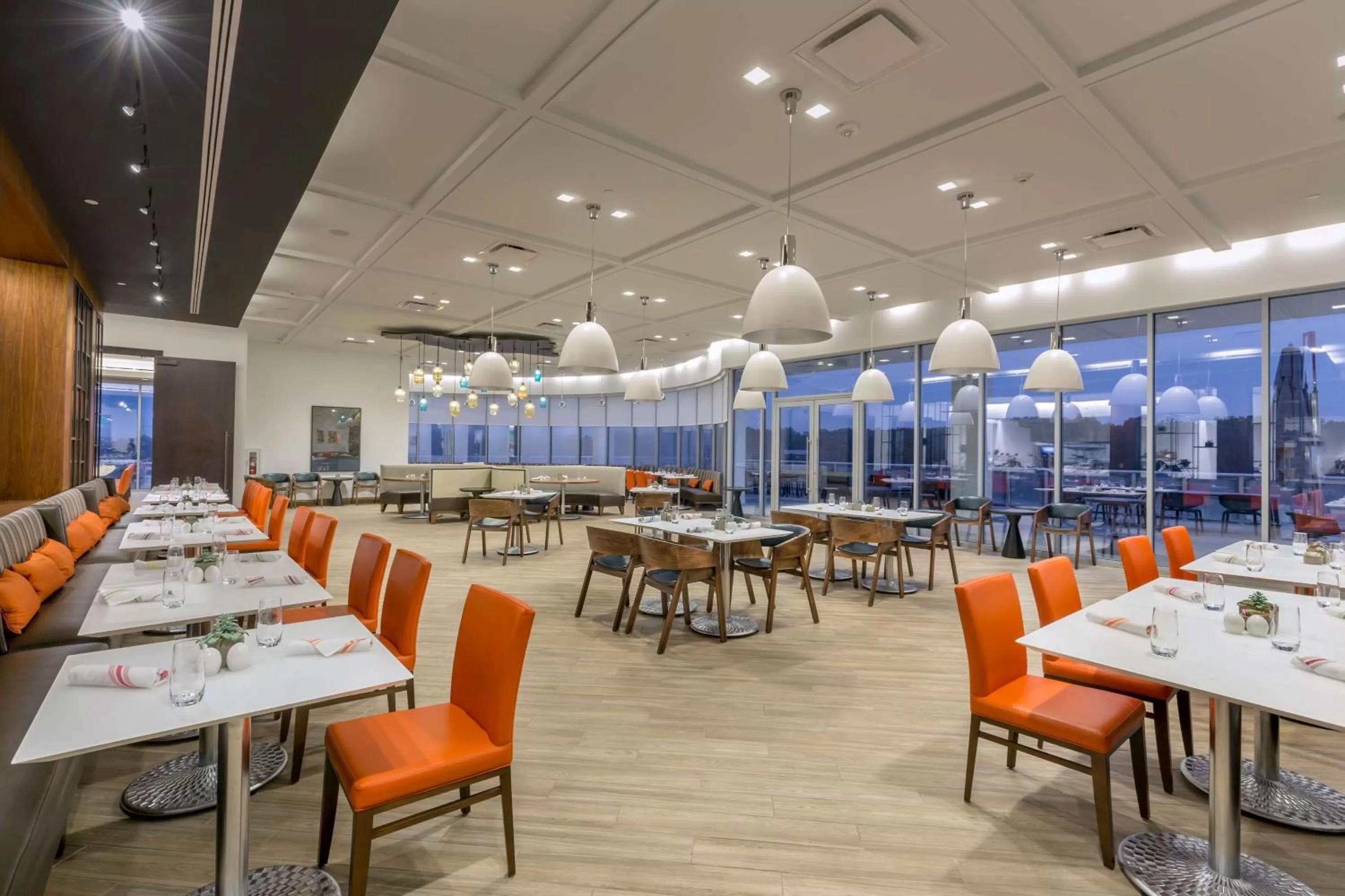 Restaurant/places to eat in The Summit Hotel