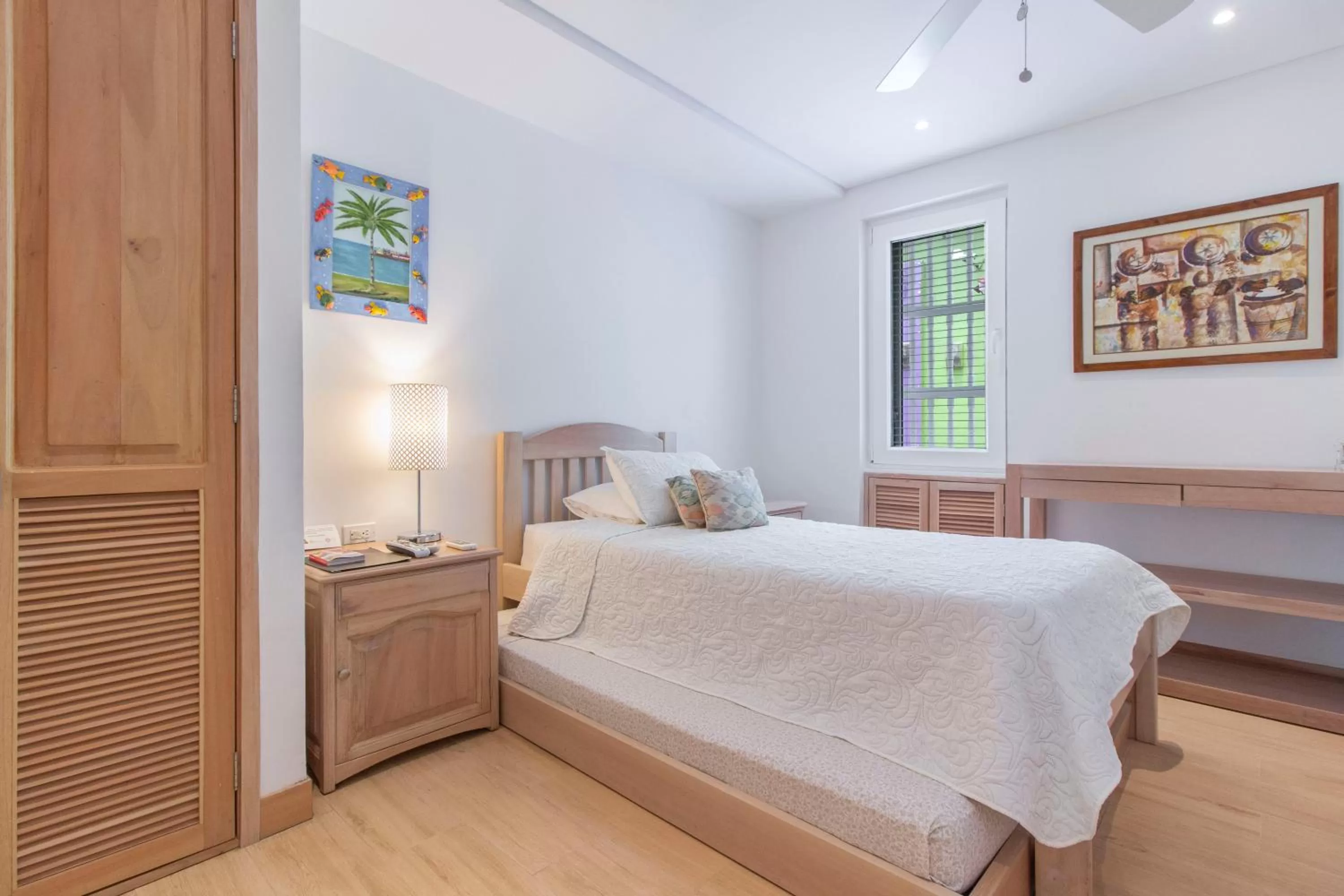 Single Room with Private Bathroom in Posada La Fe