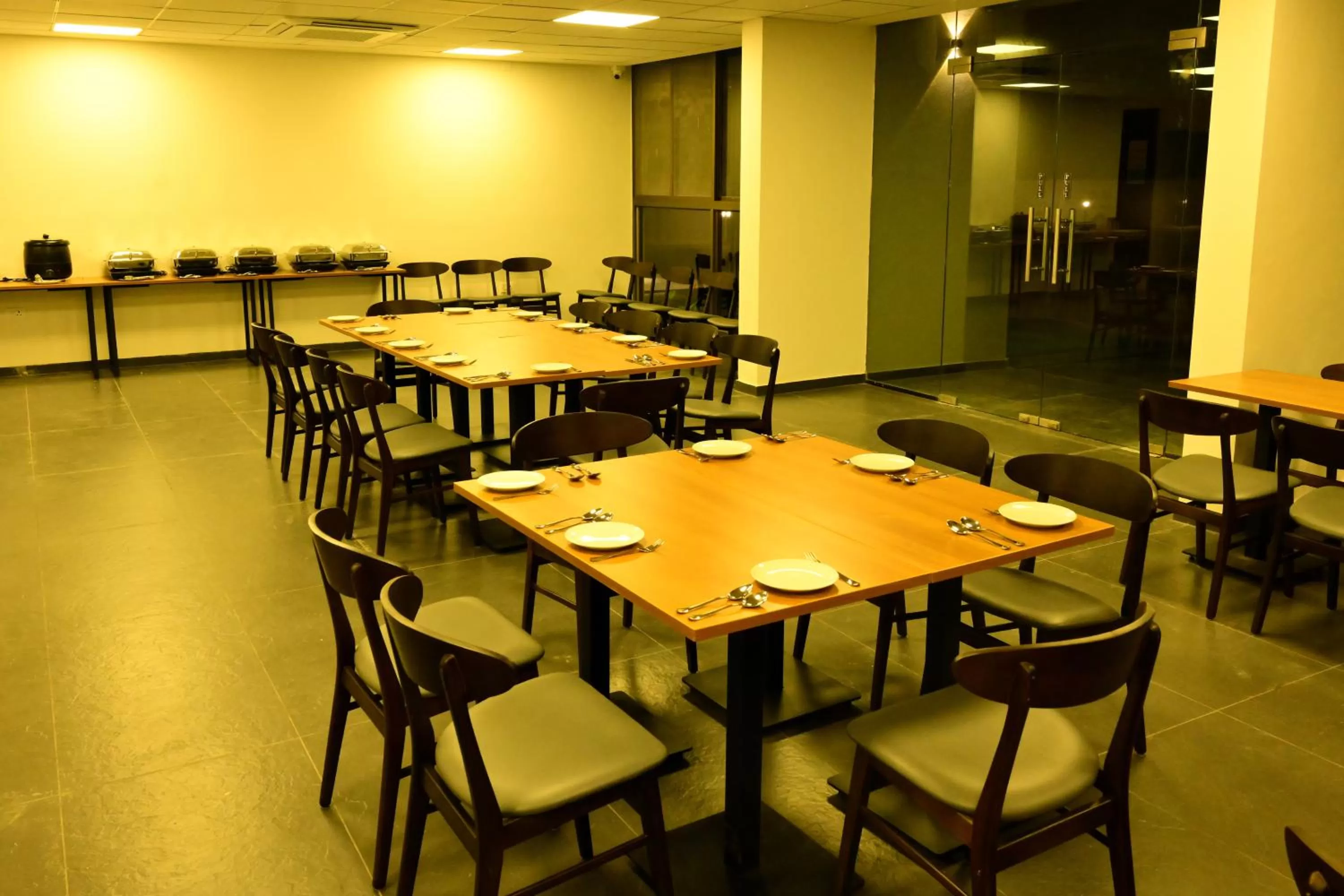 Restaurant/places to eat in Clarks Inn Express, KRS road-Mandya, Mysore