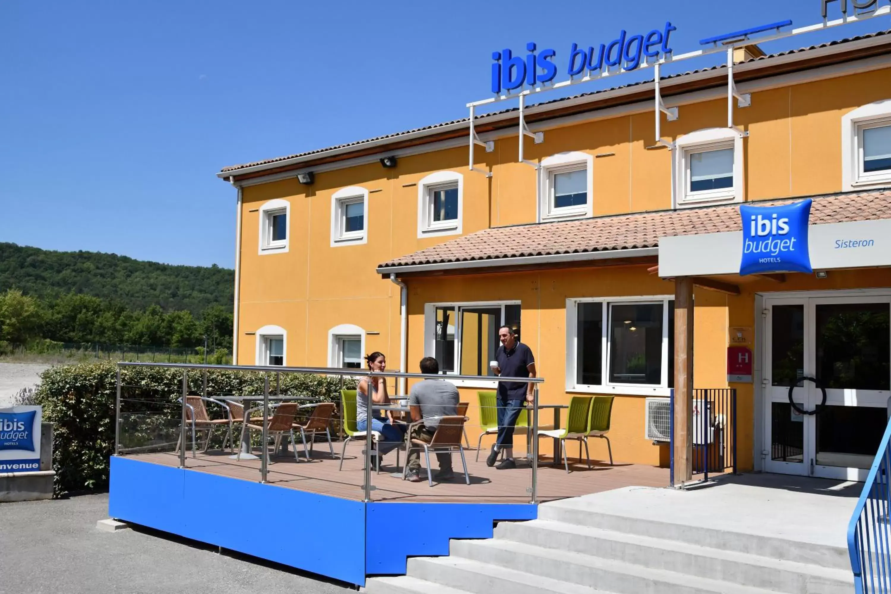 Patio in Ibis Budget Sisteron